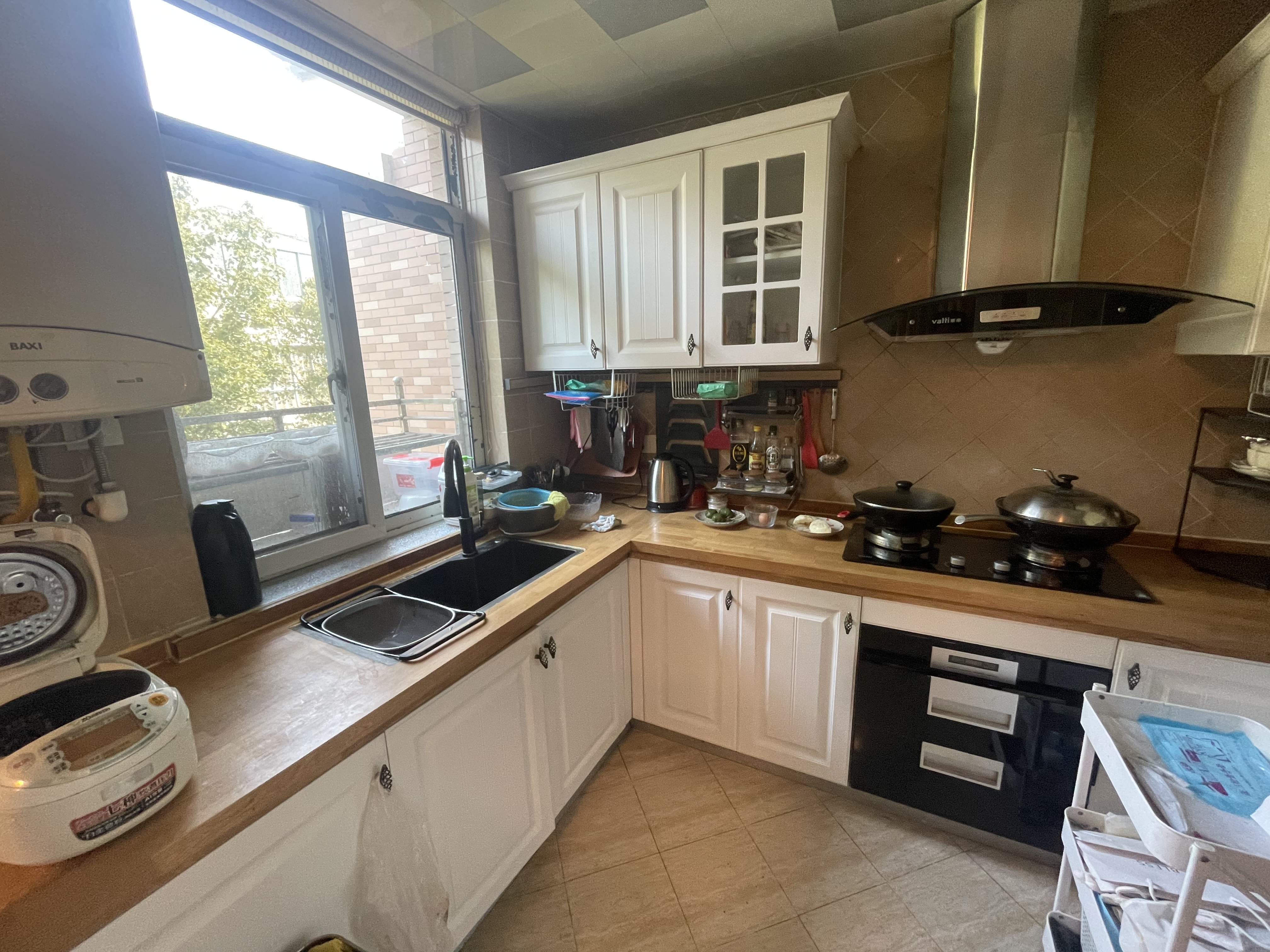 凤凰莱茵苑 5室2厅3卫 210.67m&sup2;