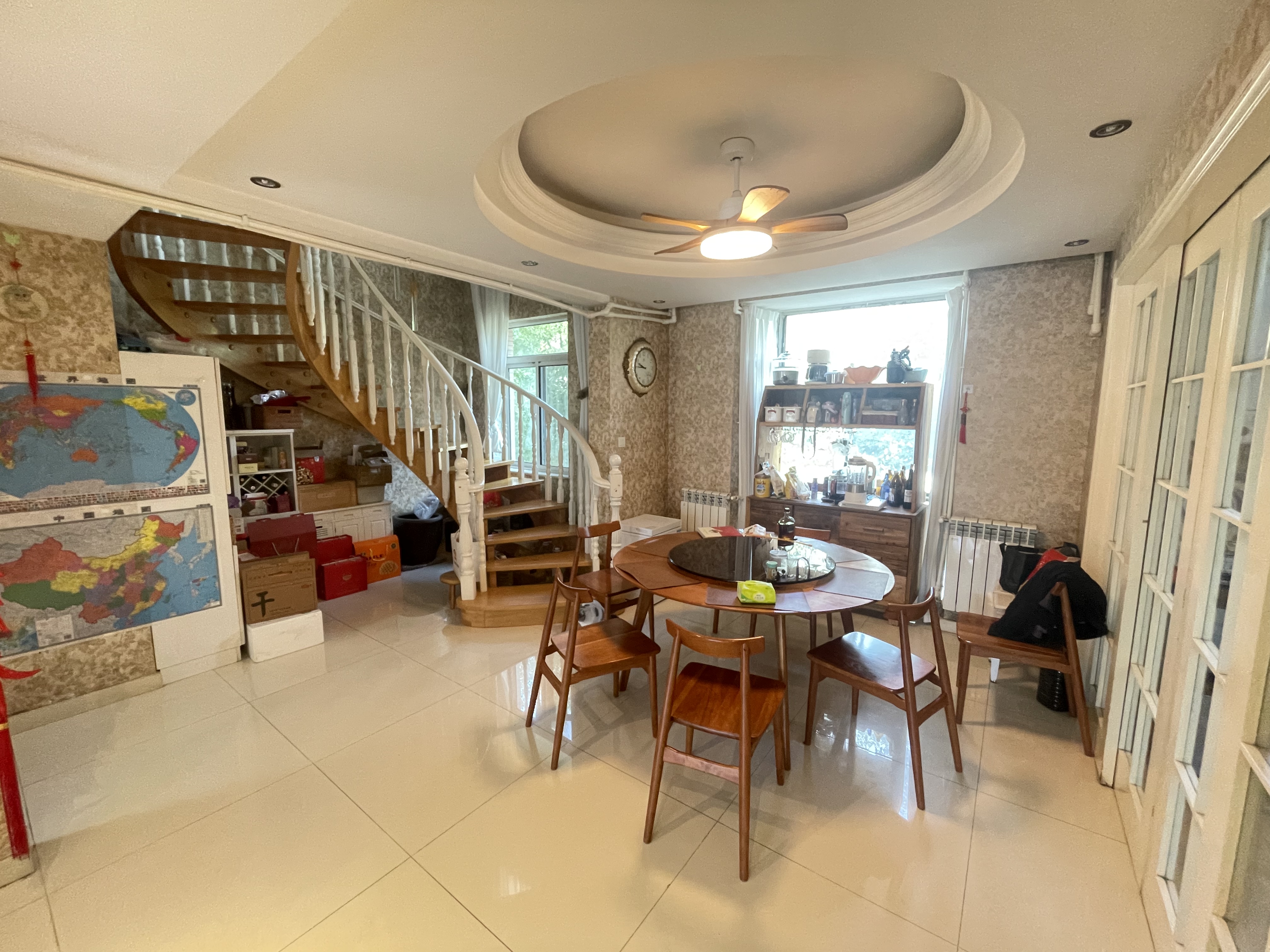 凤凰莱茵苑 5室2厅3卫 210.67m&sup2;