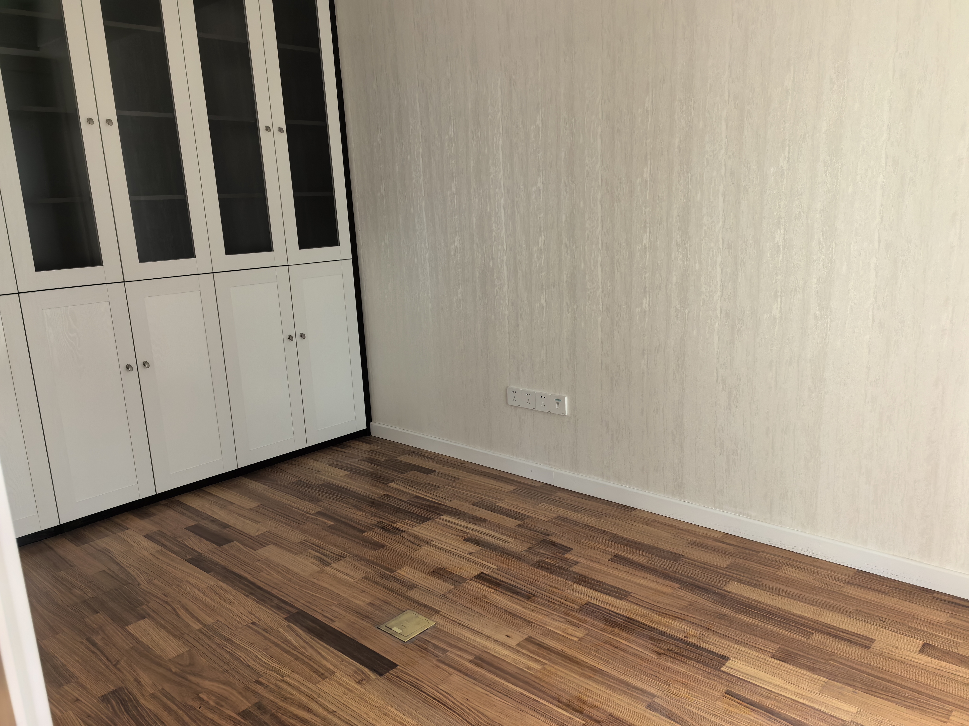 紫琅上郡 5室2厅1卫 235.00m&sup2;