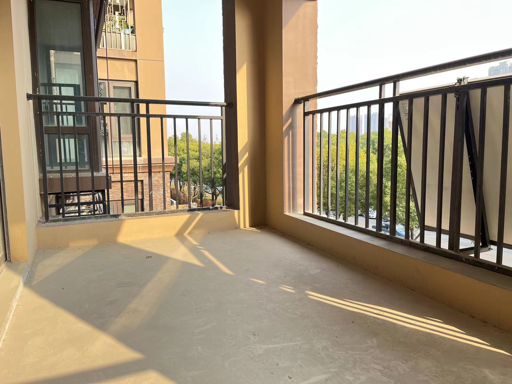 华强城 4室2厅2卫 158.00m&sup2;
