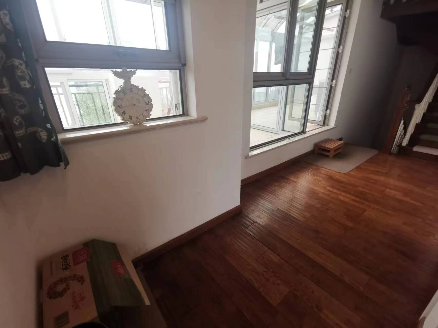 优山美地花园 4室2厅2卫 218m&sup2;