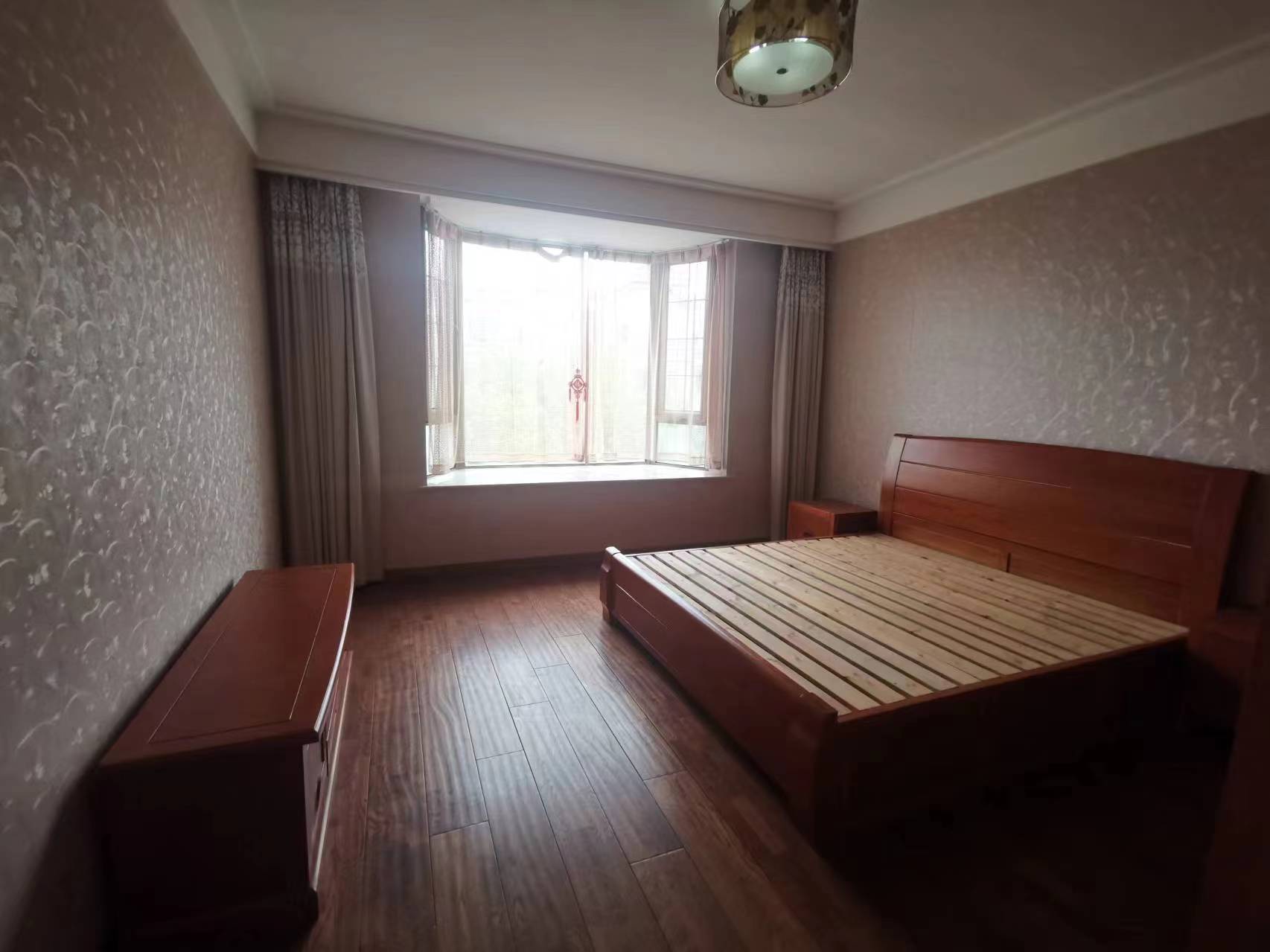 优山美地花园 4室2厅2卫 218m&sup2;