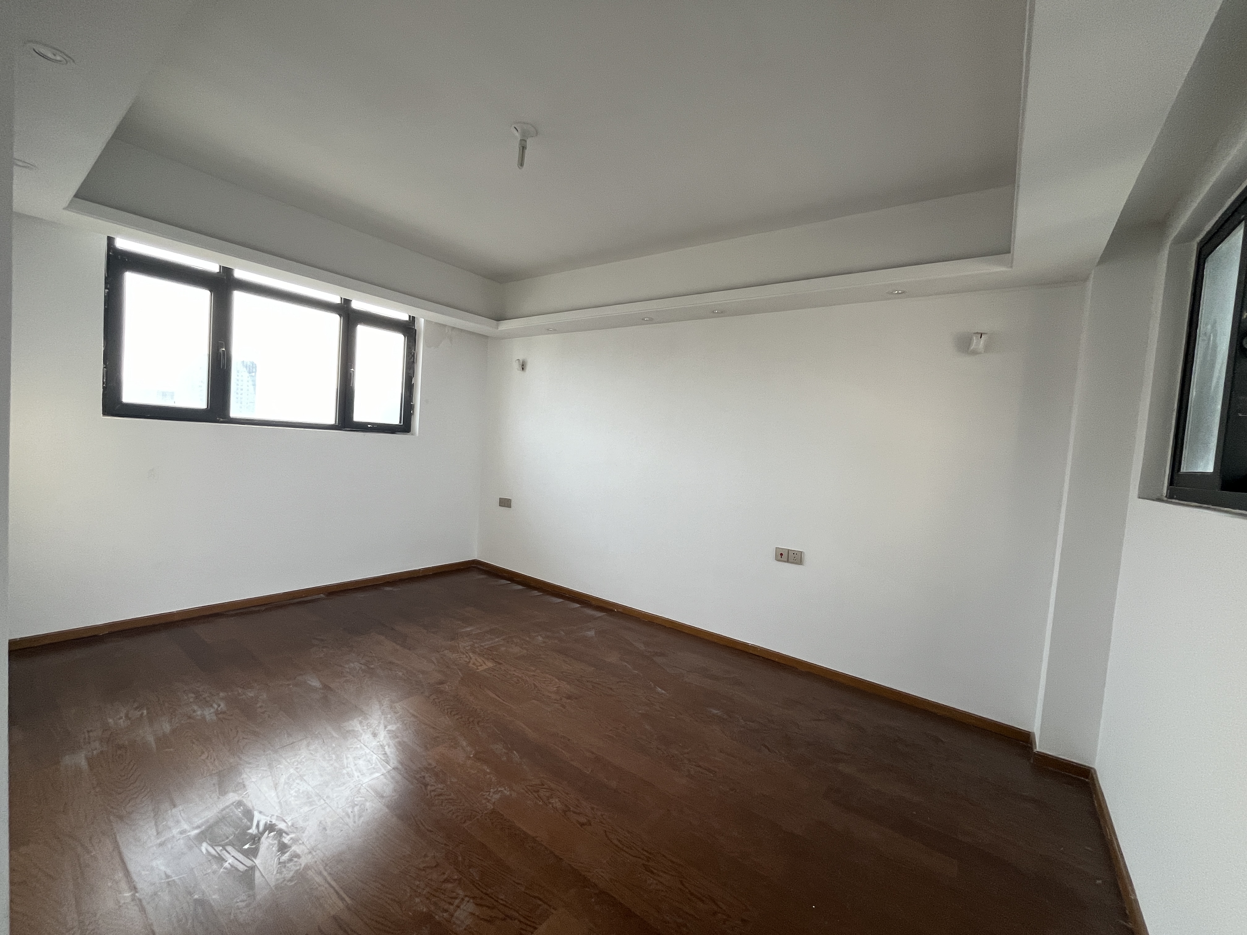 中南漫悦湾 5室3厅2卫 166.00m²