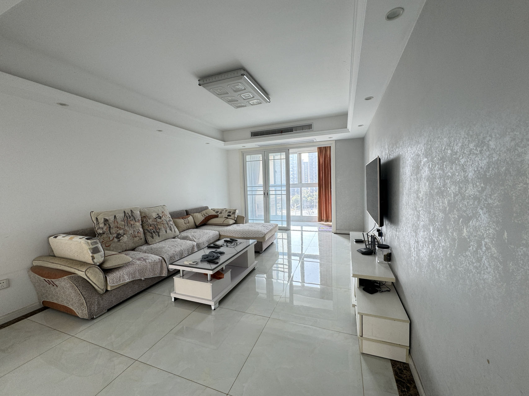 万达华府 3室2厅1卫 108.59m²