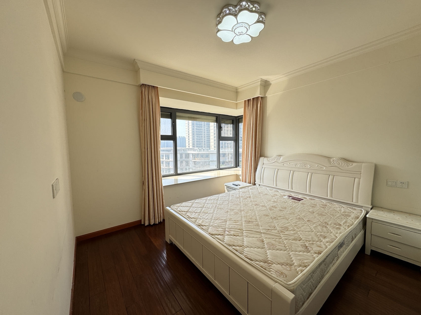 万达华府 3室2厅1卫 108.59m²
