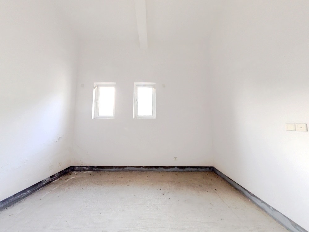 优山美地花园南区 5室3厅3卫 600m&sup2;