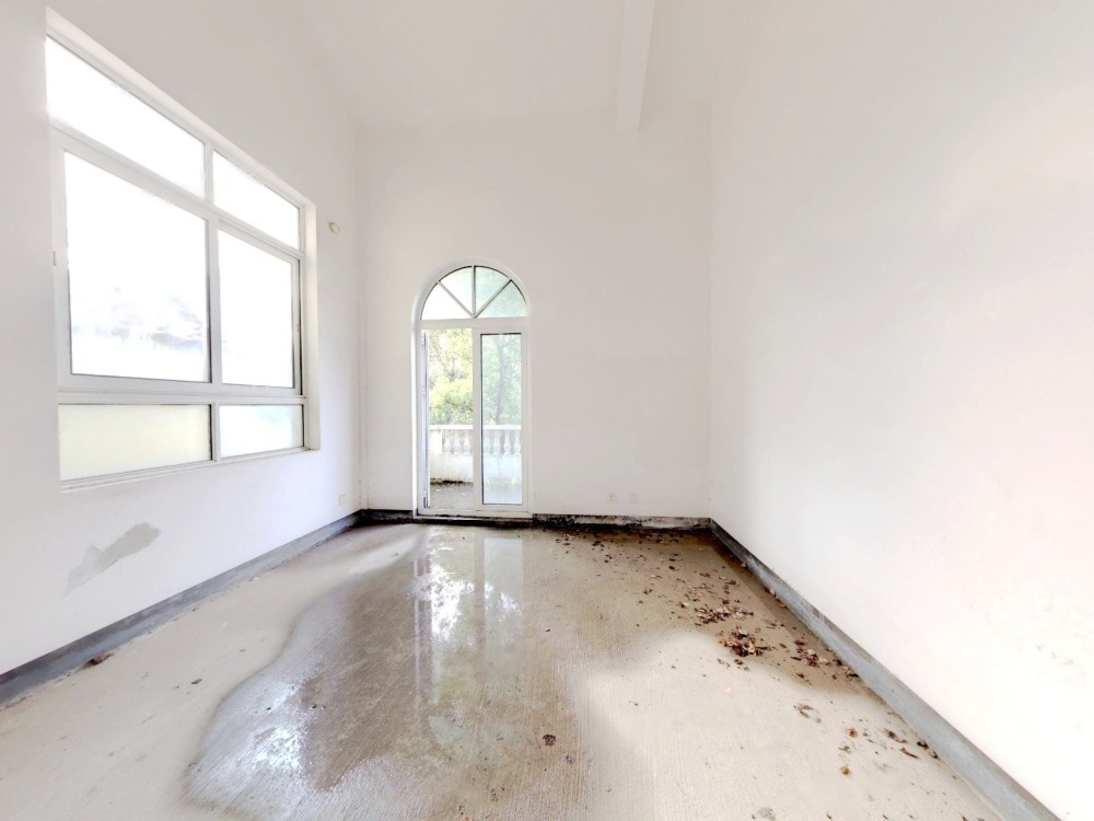 优山美地花园南区 5室3厅3卫 600m&sup2;