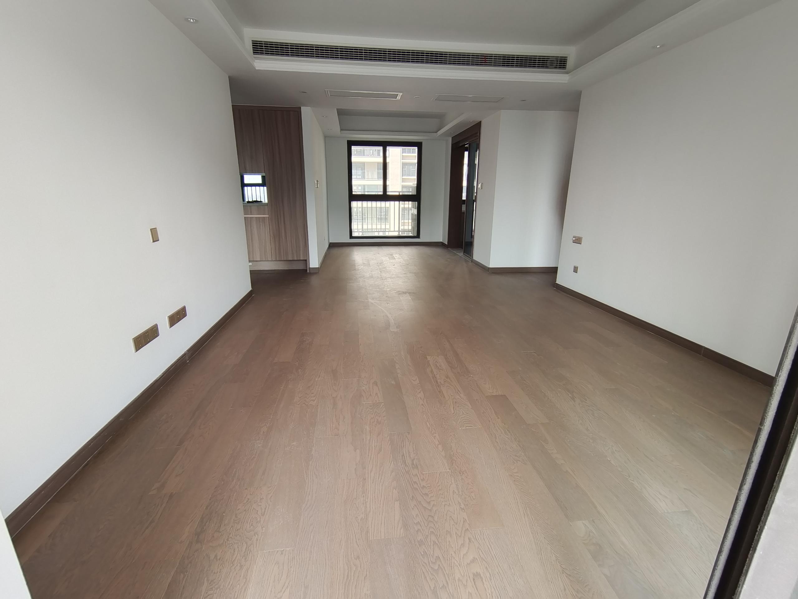 中海上东区 4室2厅2卫 143m&sup2;
