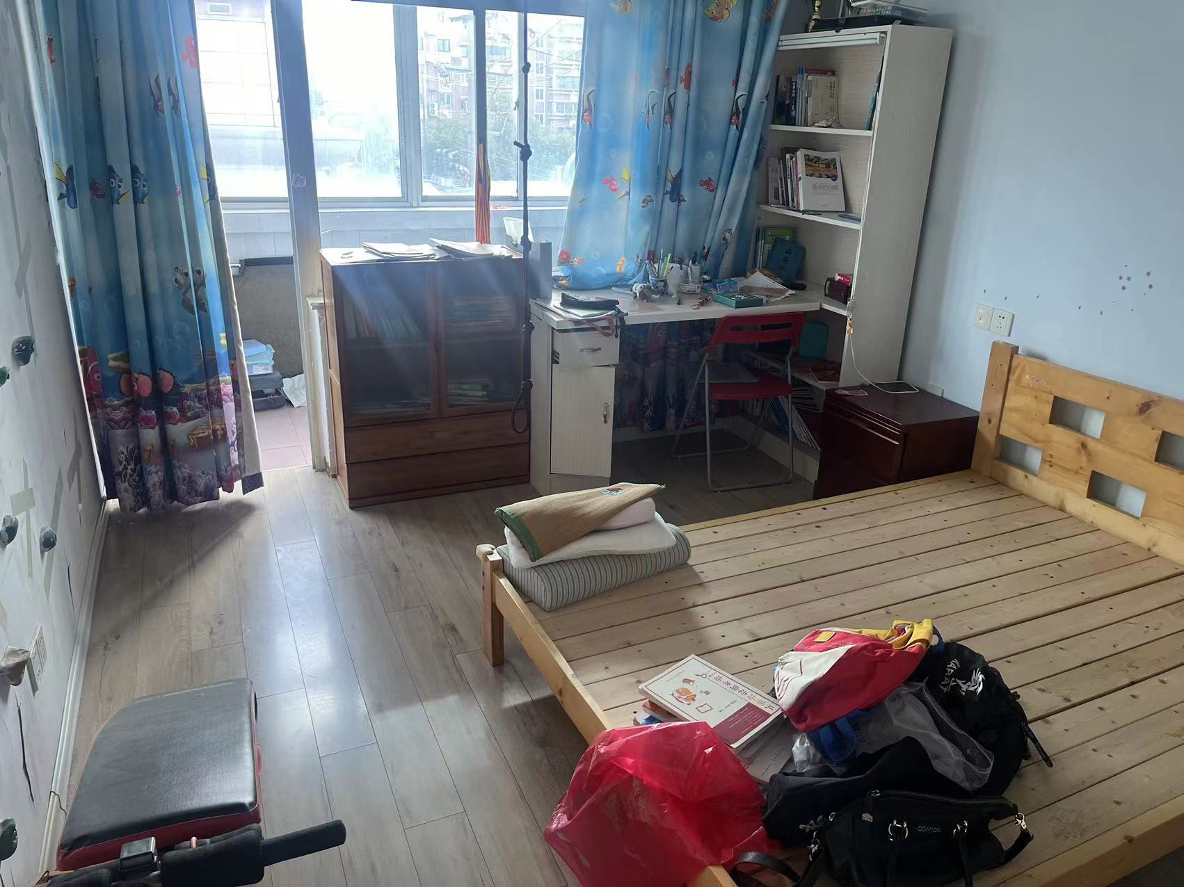 法官公寓 2室1厅1卫 71m&sup2;