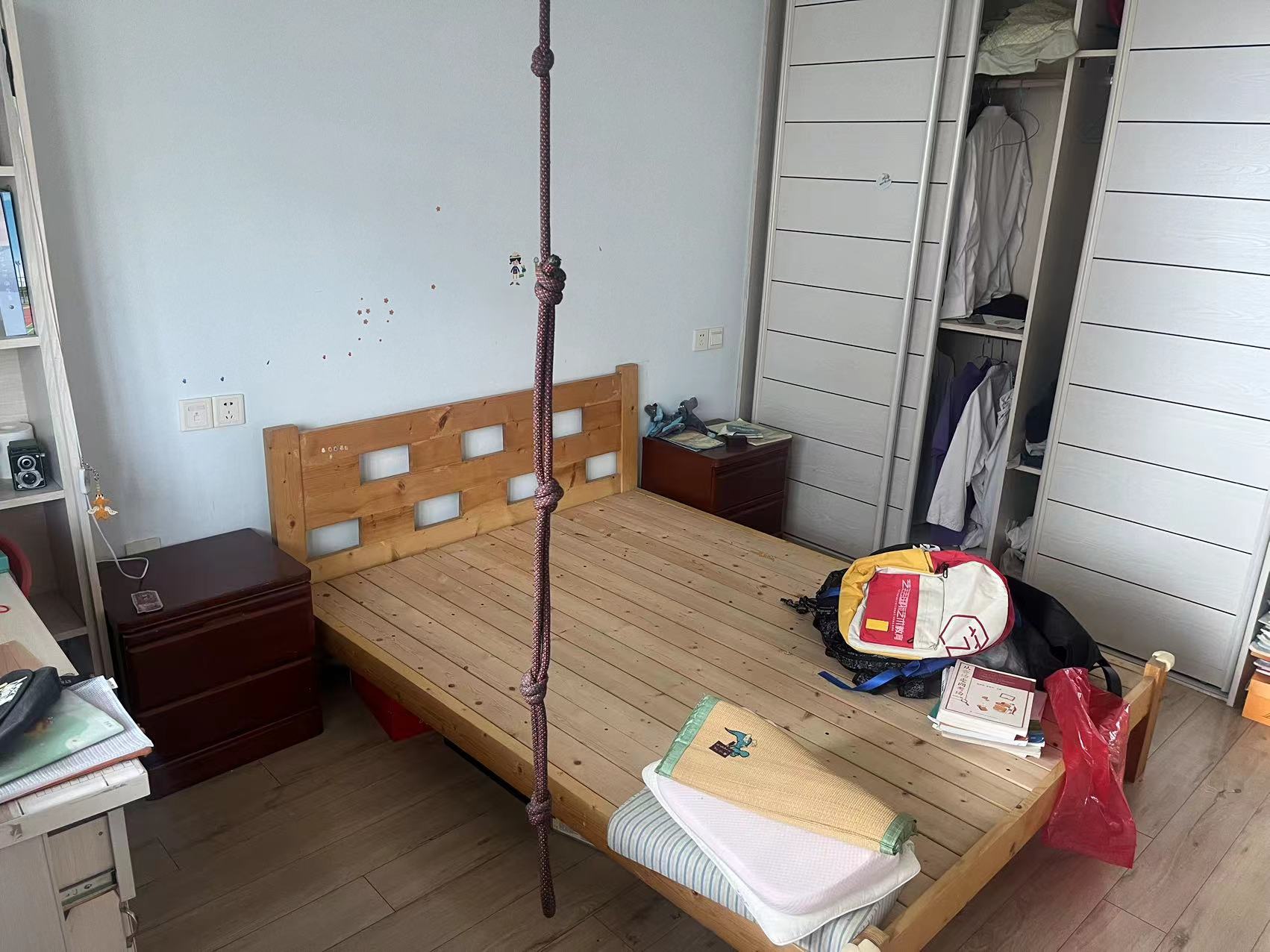 法官公寓 2室1厅1卫 71m&sup2;