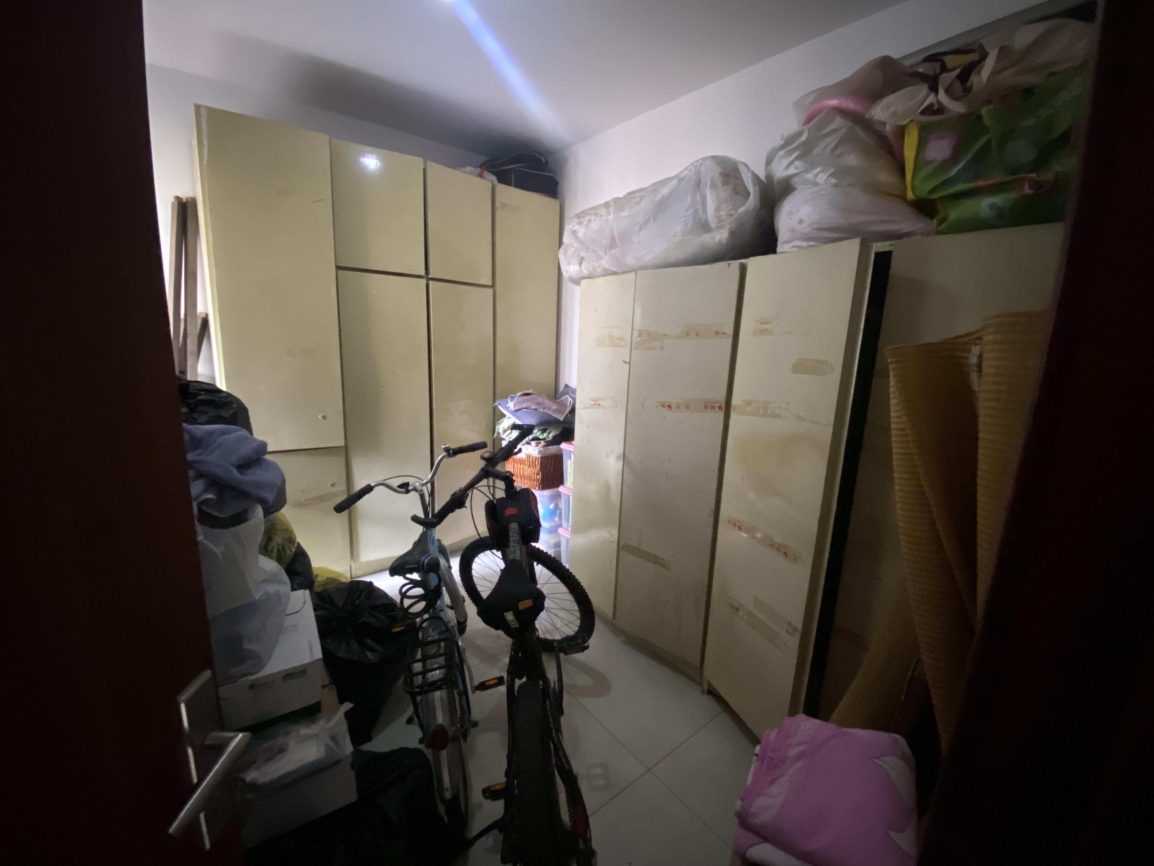 临江家园 3室2厅2卫 121.00m&sup2;