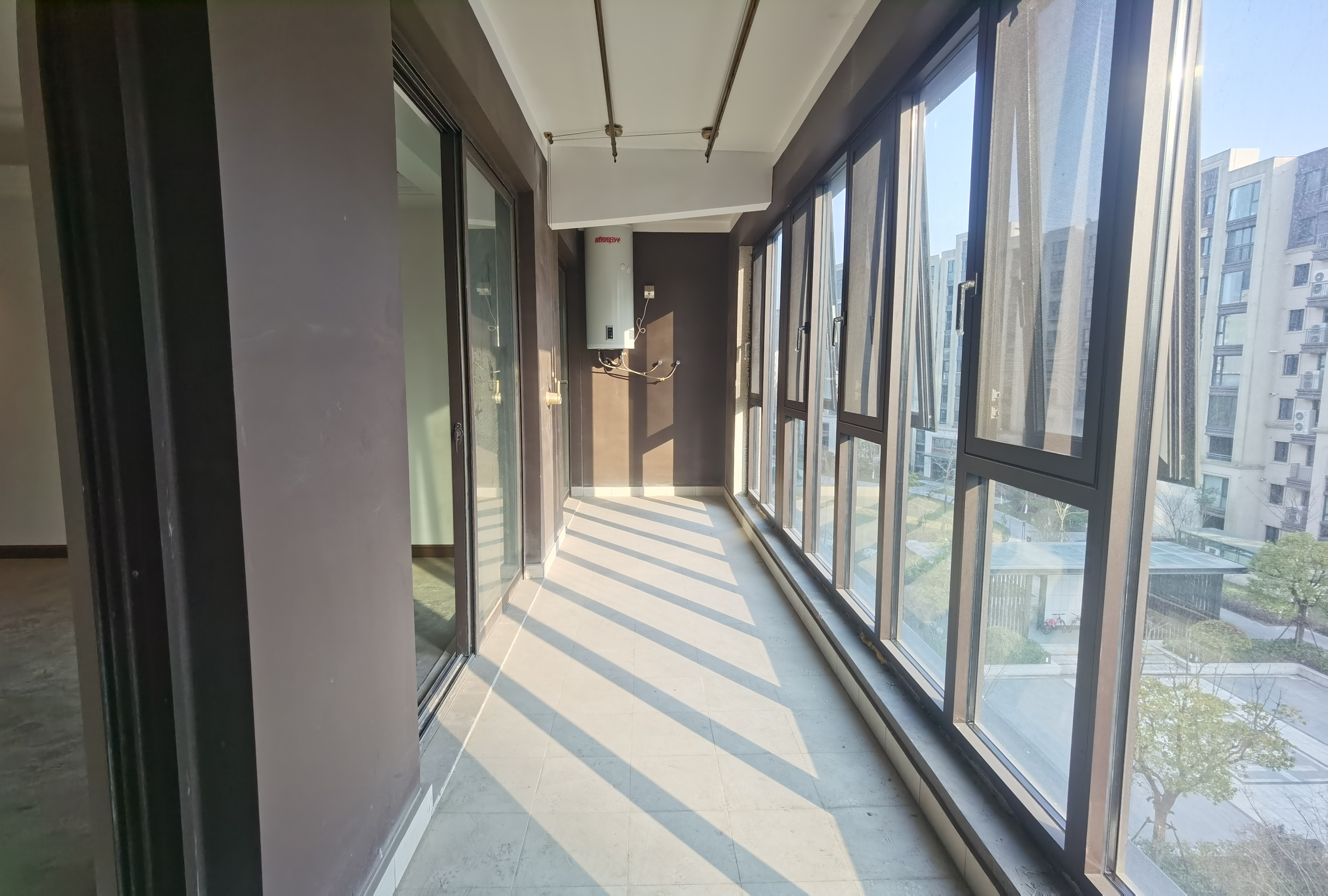 华强国际公馆 5室2厅3卫 189m&sup2;