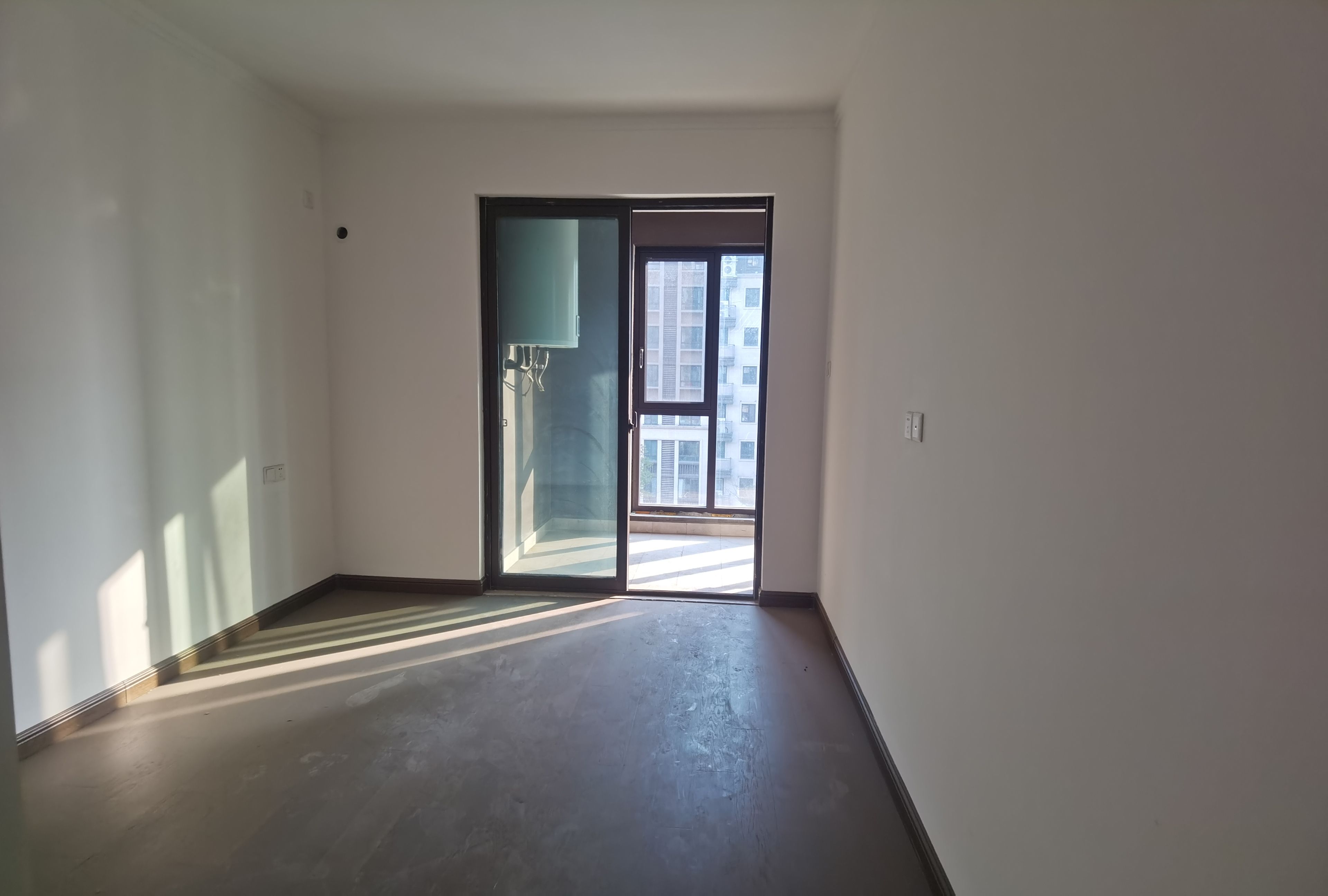 华强国际公馆 5室2厅3卫 189m&sup2;
