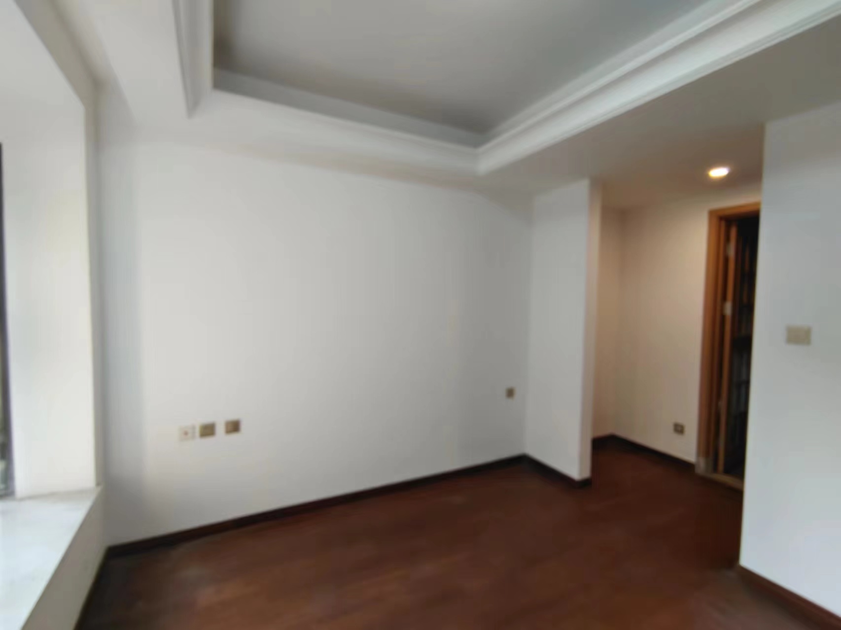 雍华府 3室2厅2卫 135.00m&sup2;