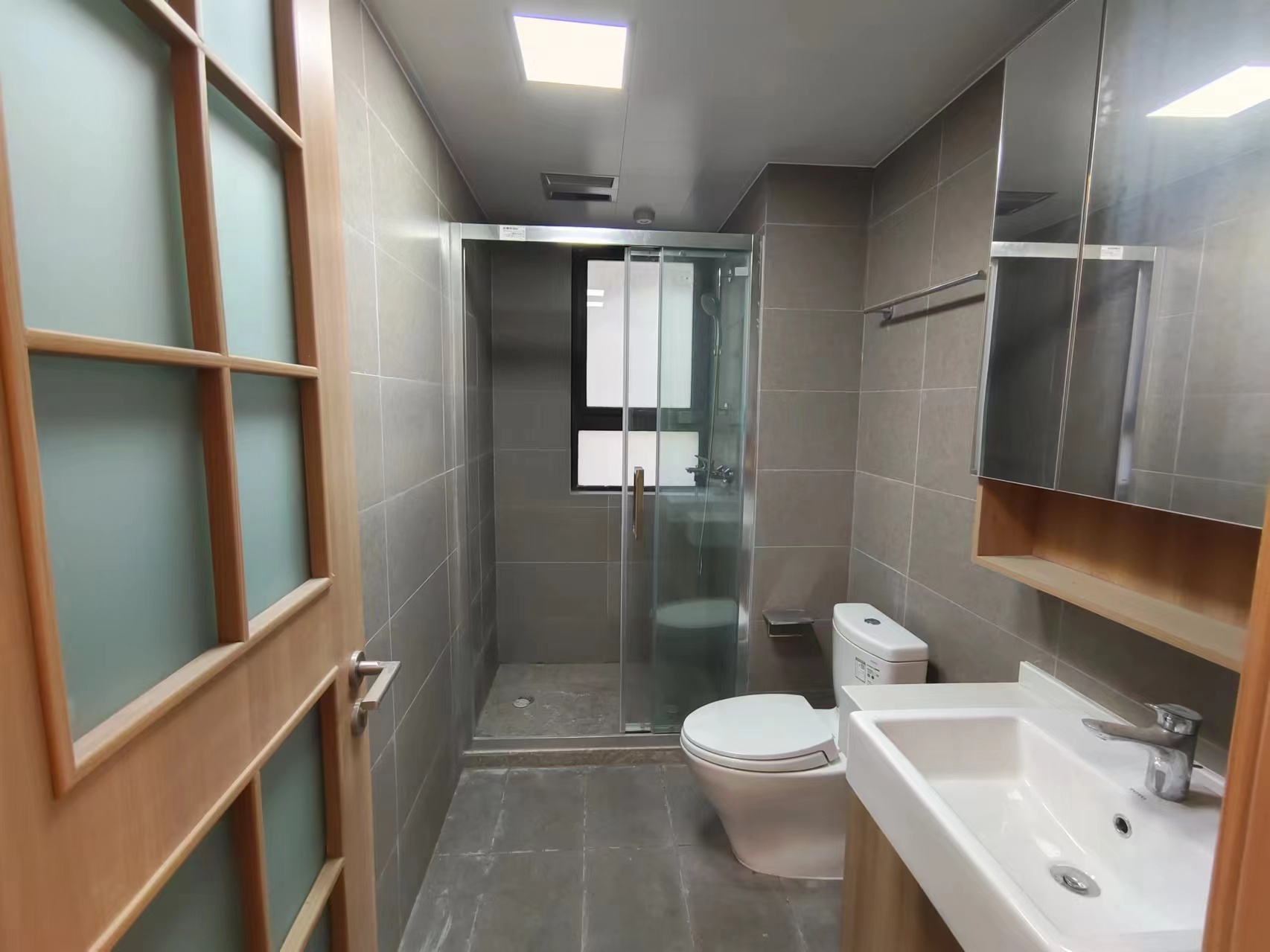 雍华府 3室2厅2卫 135.00m&sup2;
