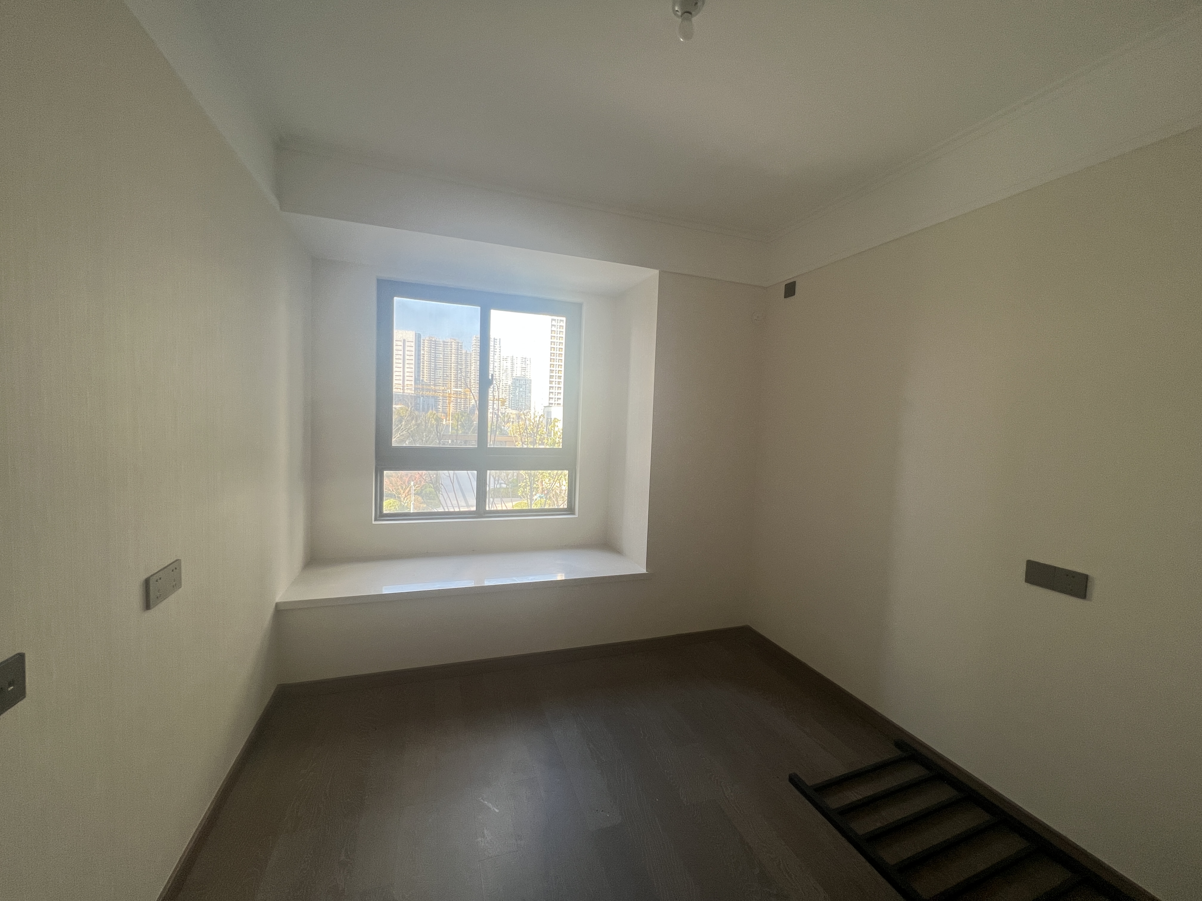 万科未来之光 3室2厅2卫 112m&sup2;