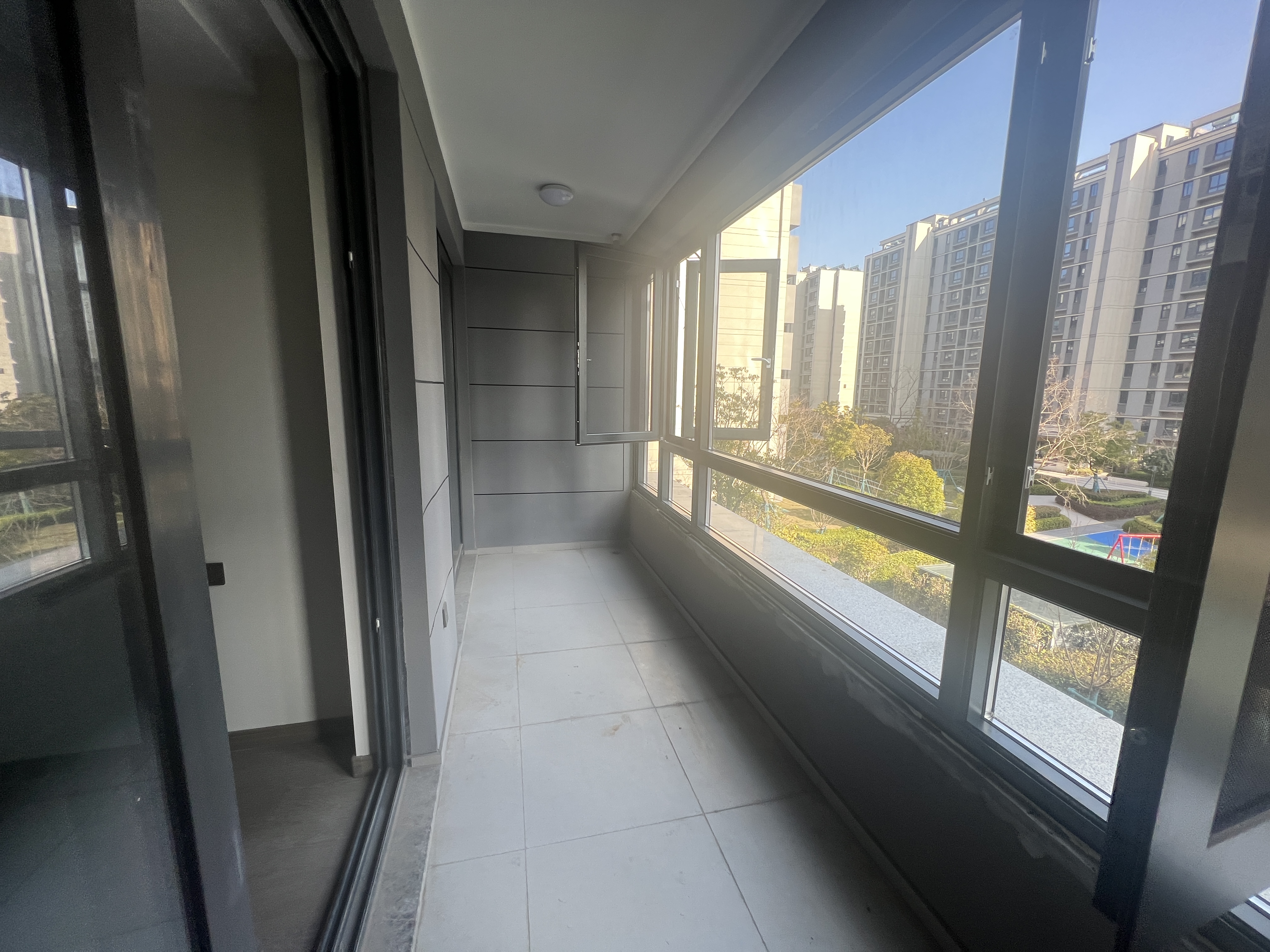 万科未来之光 3室2厅2卫 112m&sup2;