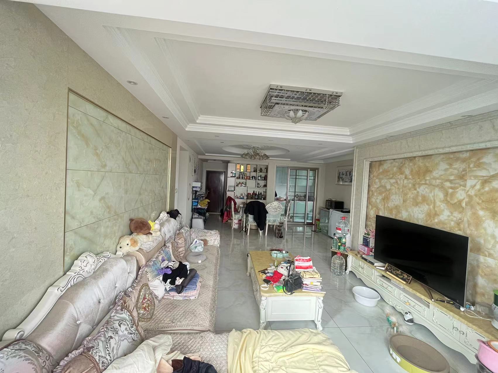 桂花小镇 3室2厅2卫 131.00m&sup2;