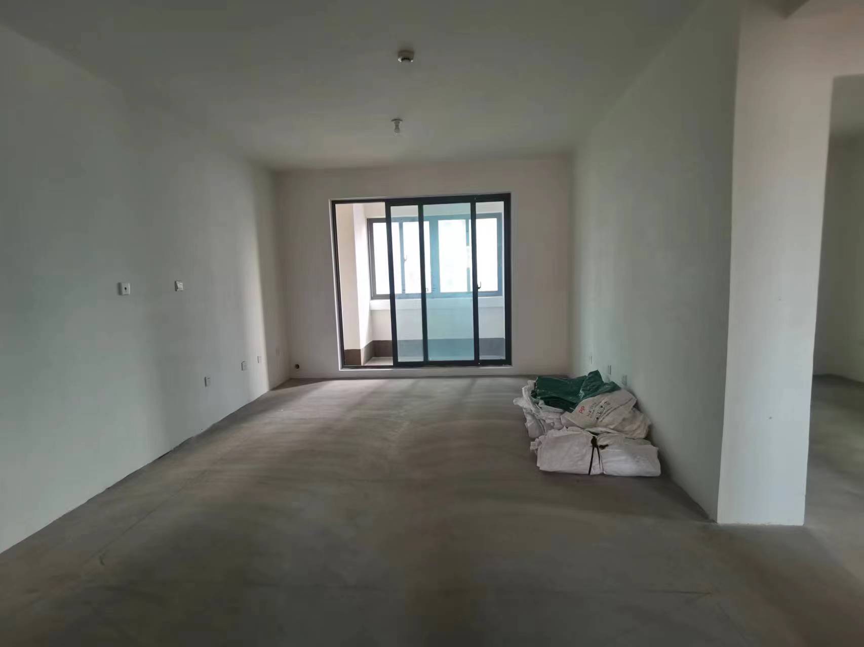 美佳盛庭 4室2厅2卫 125m&sup2;
