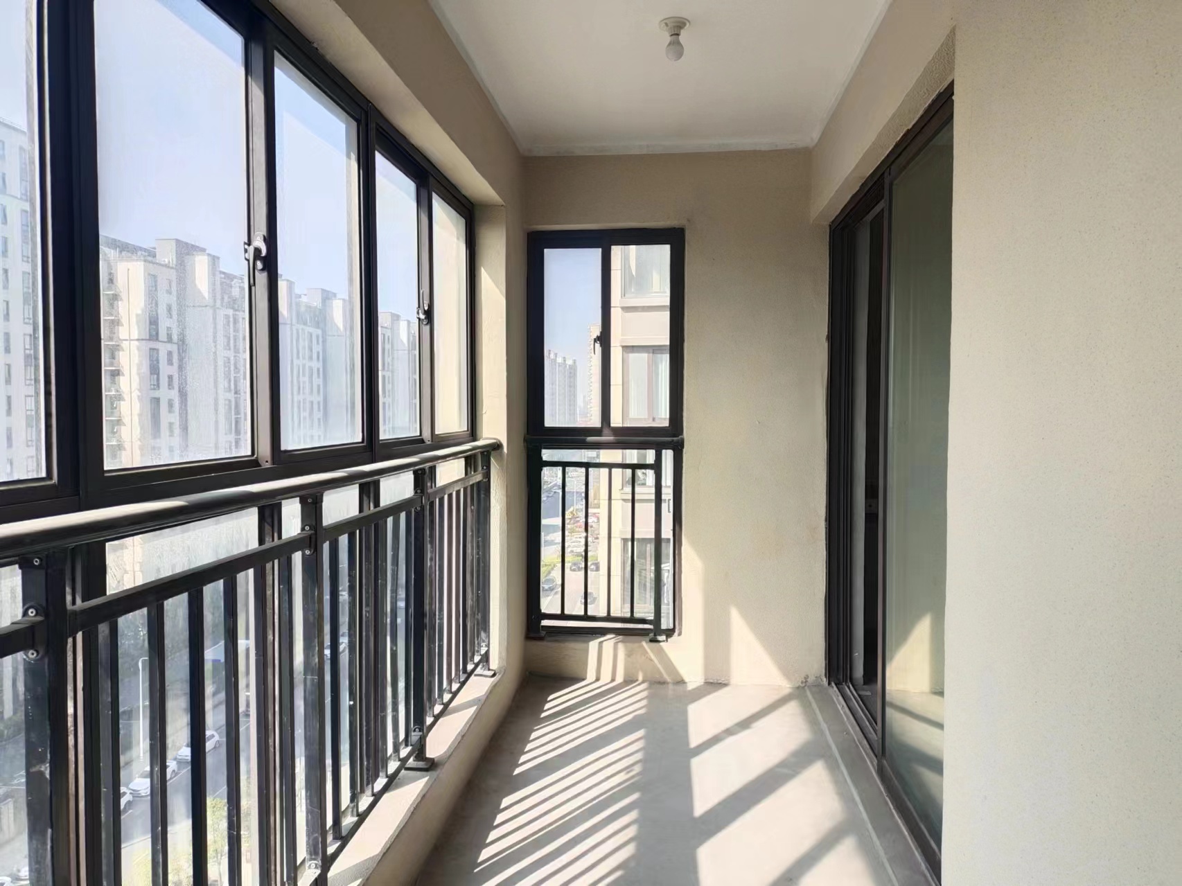 观澜台 3室2厅2卫 121m&sup2;