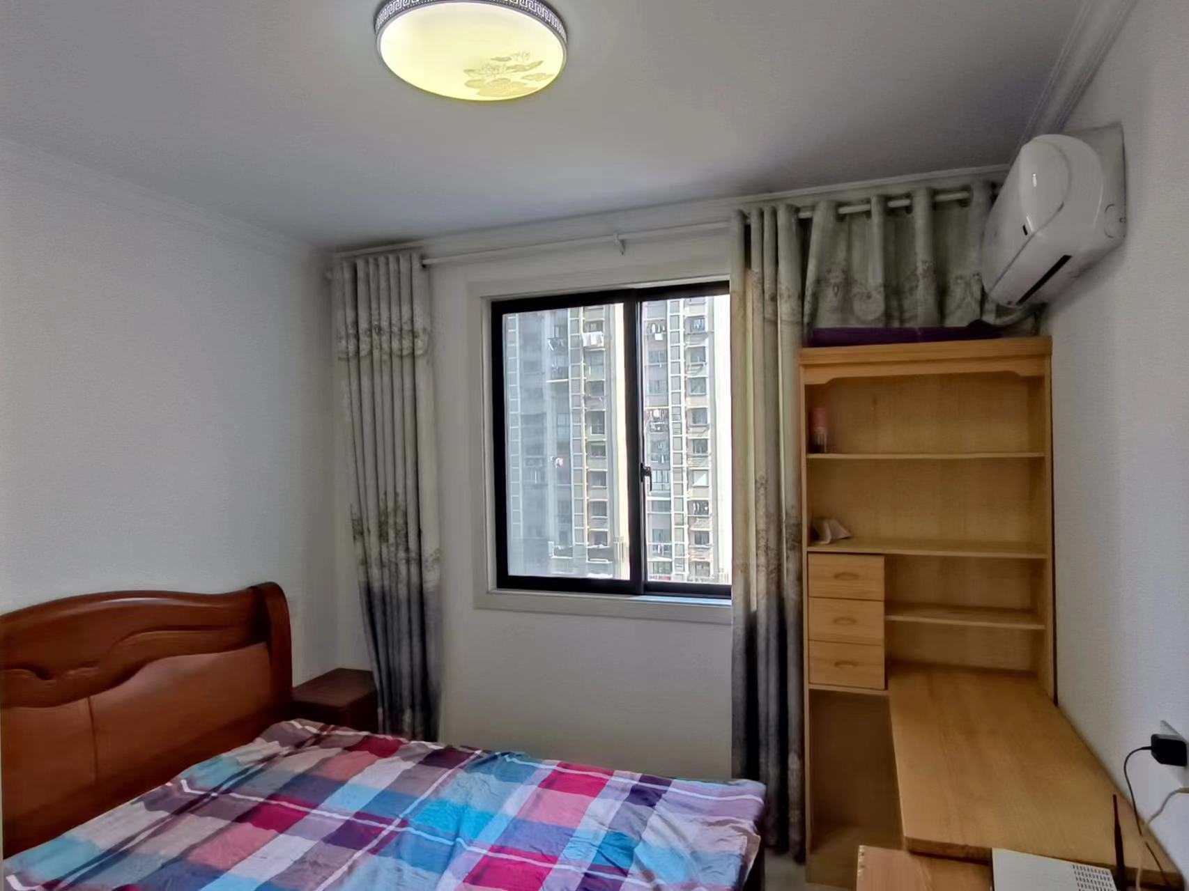 江景苑小区 3室2厅1卫 136m&sup2;