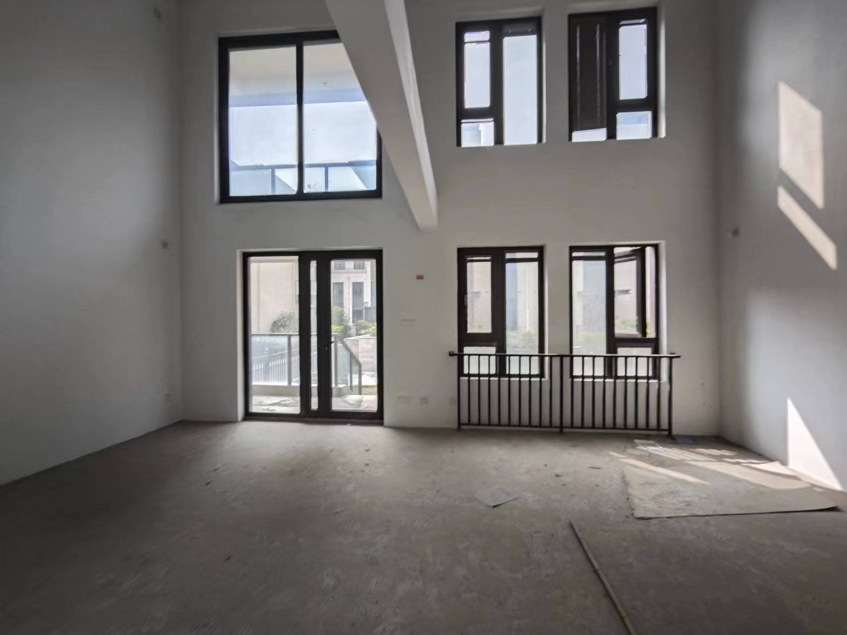 云樾东方 4室2厅3卫 160.00m²