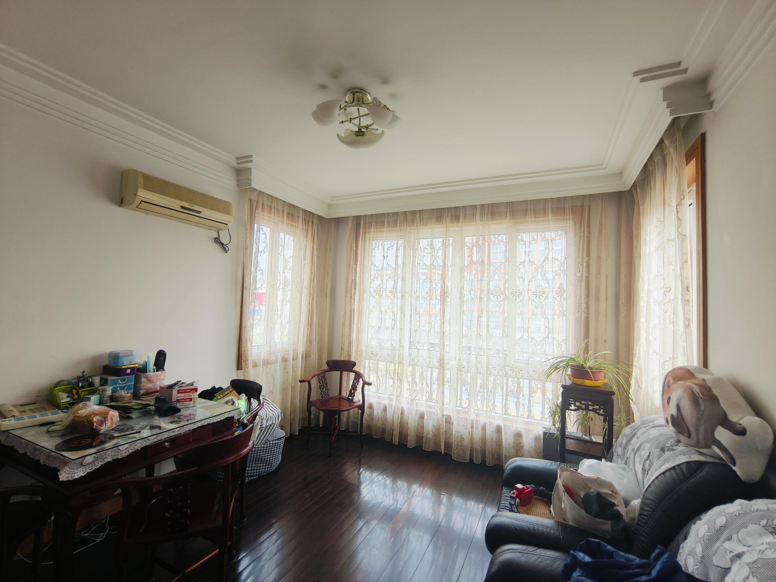 和兴花苑 4室2厅2卫 148.51m&sup2;