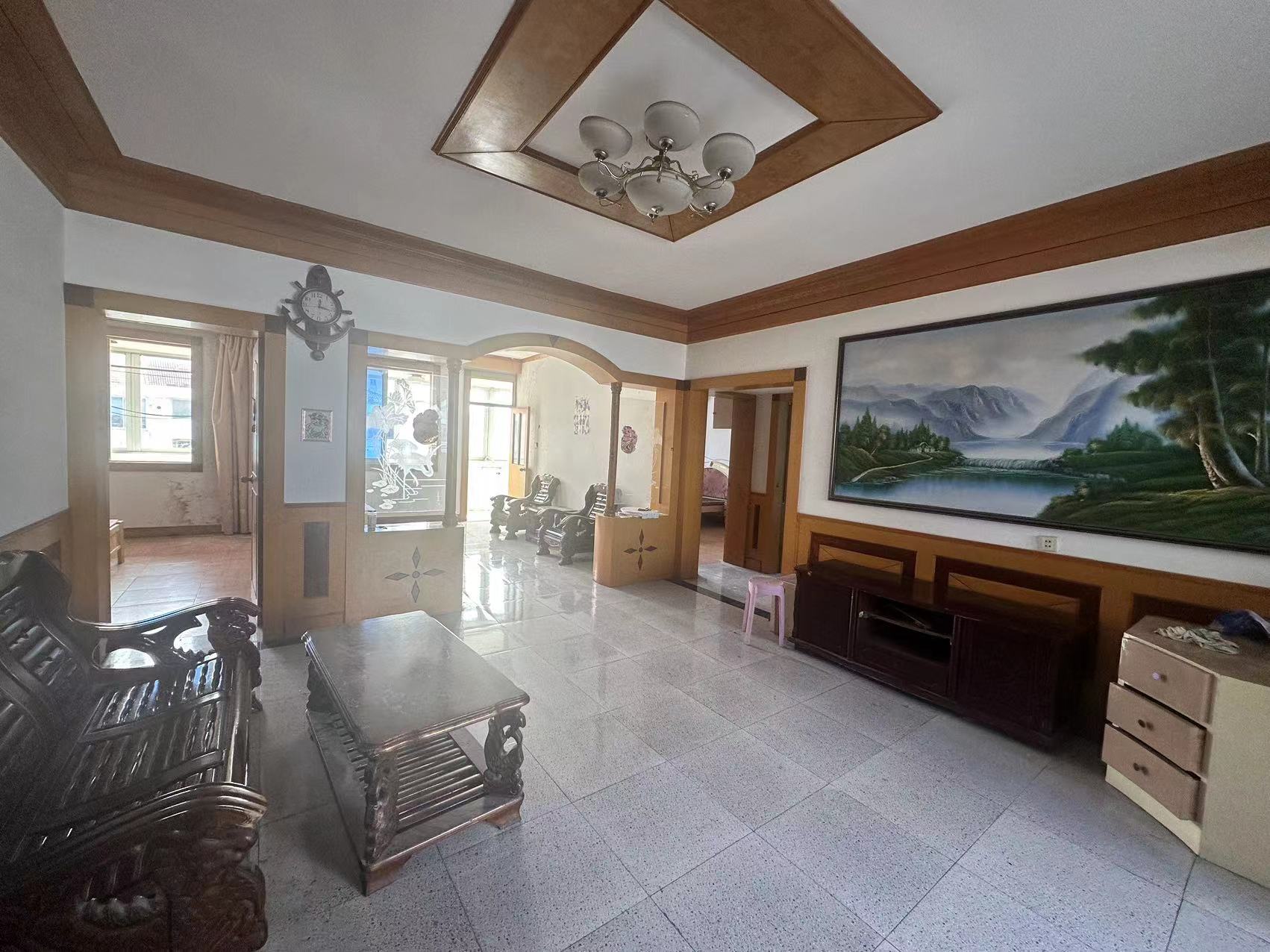 师范桥新村 3室2厅1卫 134m²