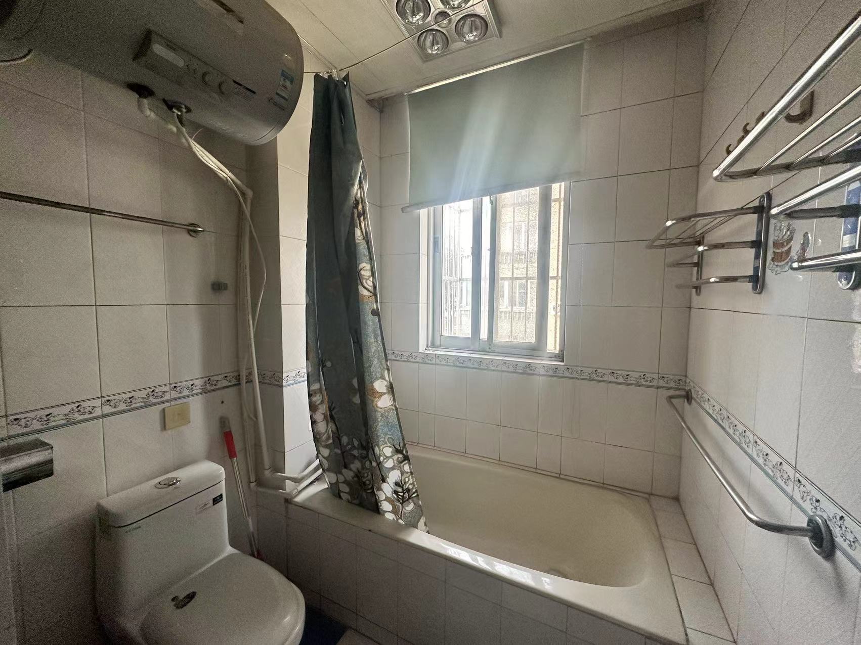 师范桥新村 3室2厅1卫 130.69m&sup2;