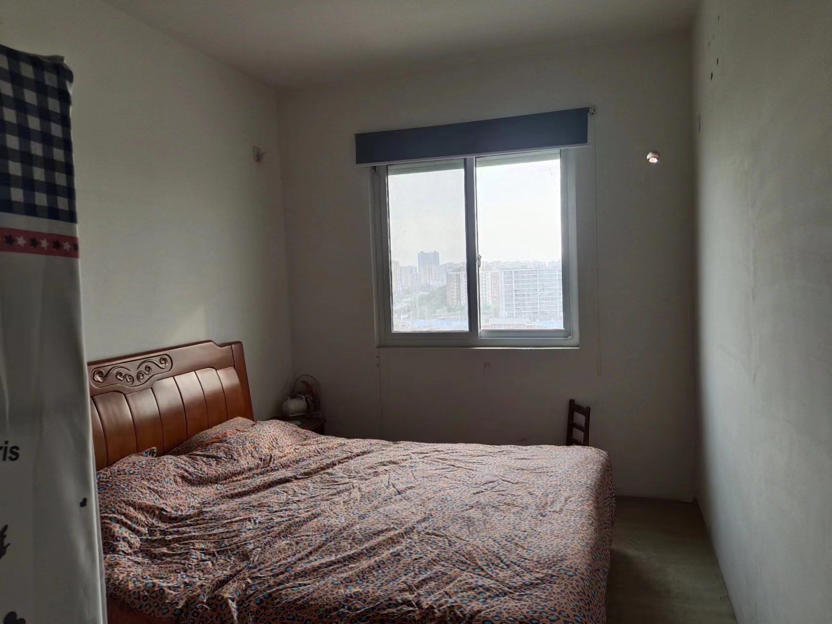 天香苑 4室2厅2卫 80.00m&sup2;