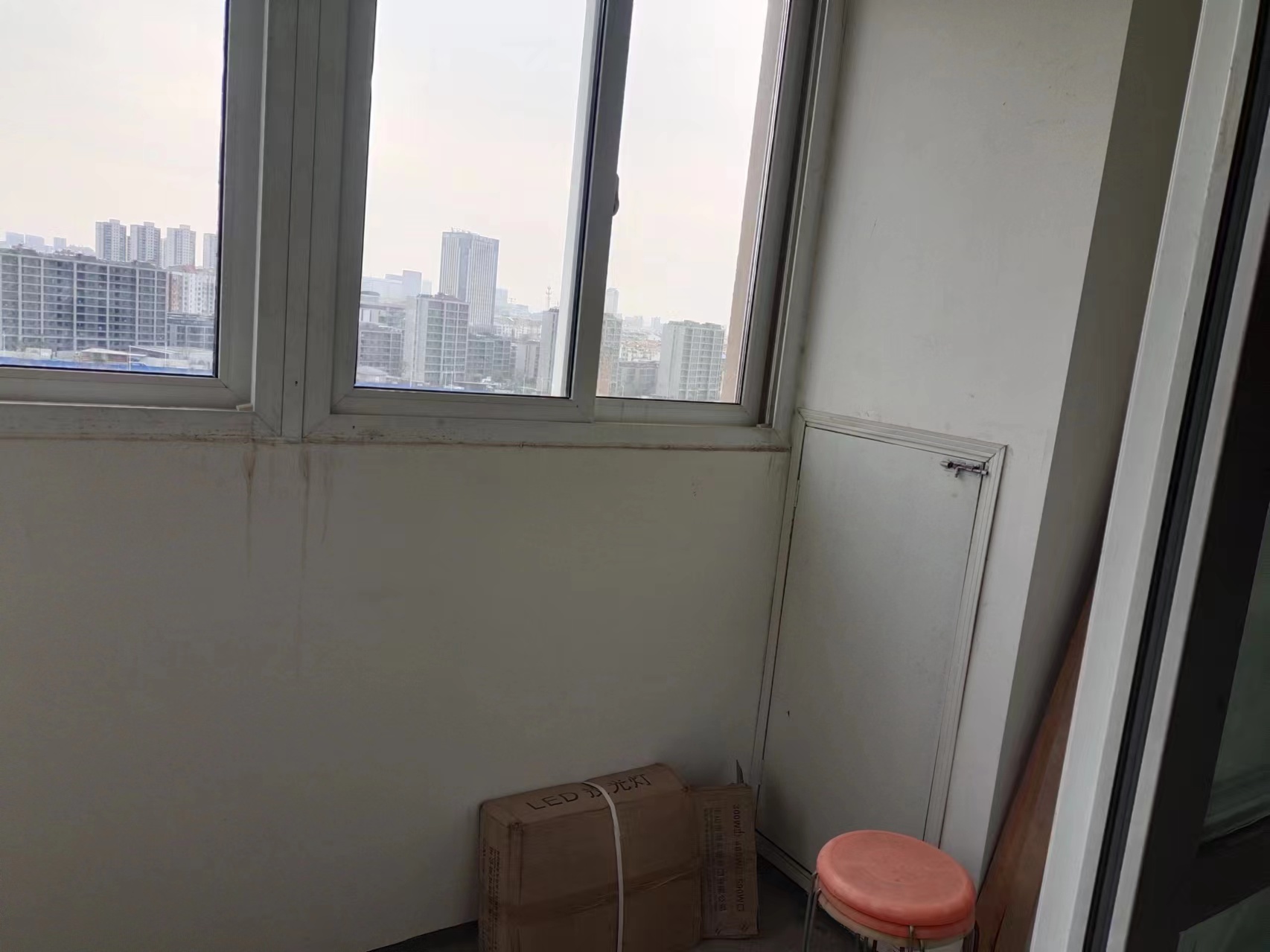 天香苑 4室2厅2卫 80.00m&sup2;