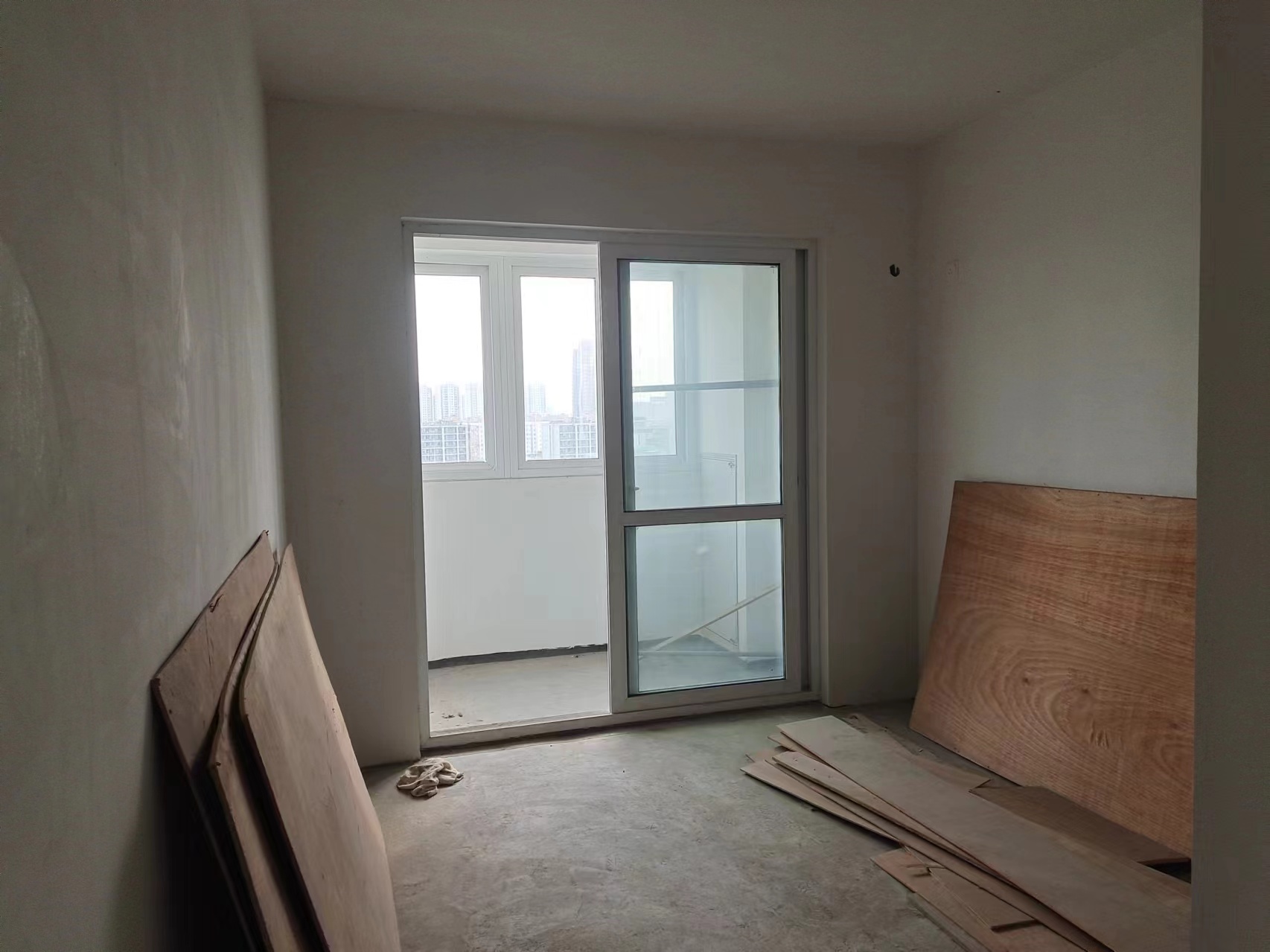 天香苑 4室2厅2卫 80.00m&sup2;