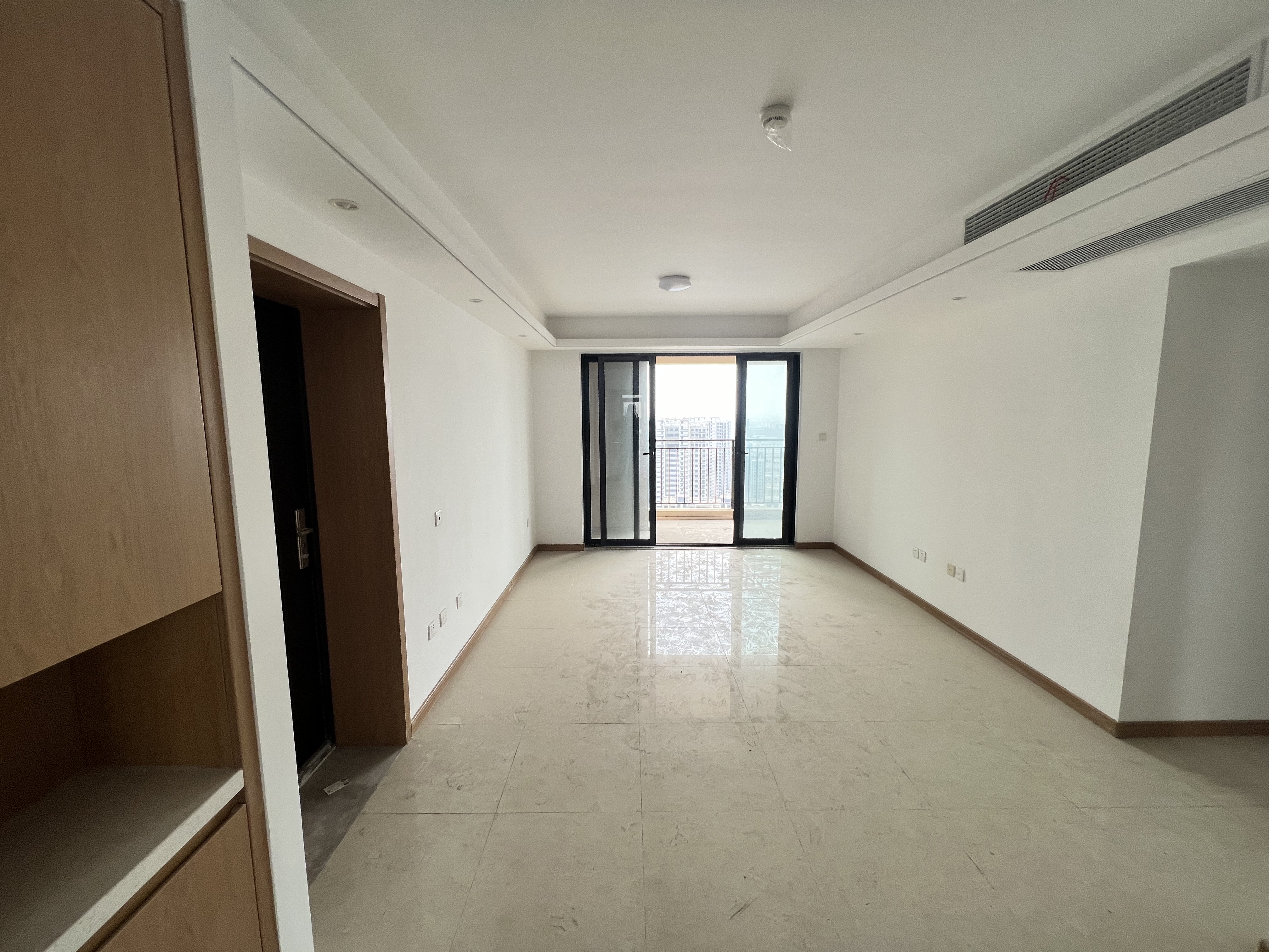绿地新里城 3室2厅2卫 116.61m&sup2;