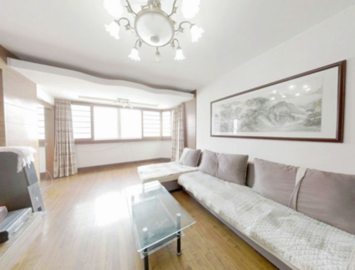 和兴花苑 6室1厅1卫 238m&sup2;