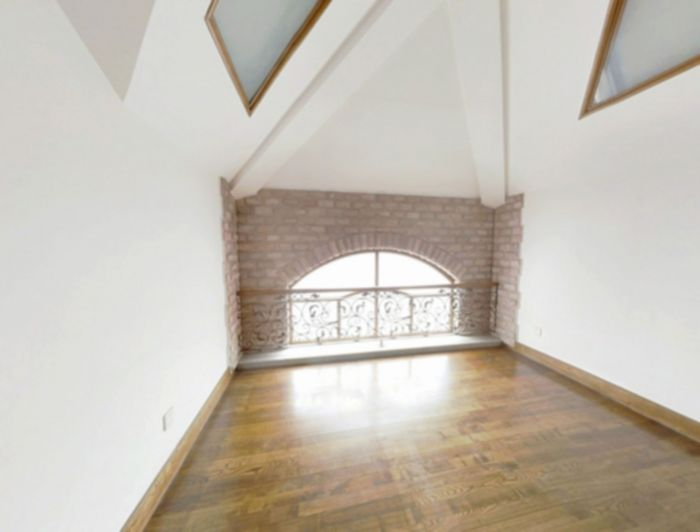 和兴花苑 6室1厅1卫 238m&sup2;