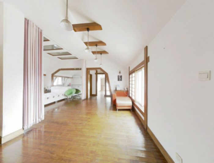 和兴花苑 6室1厅1卫 238m&sup2;