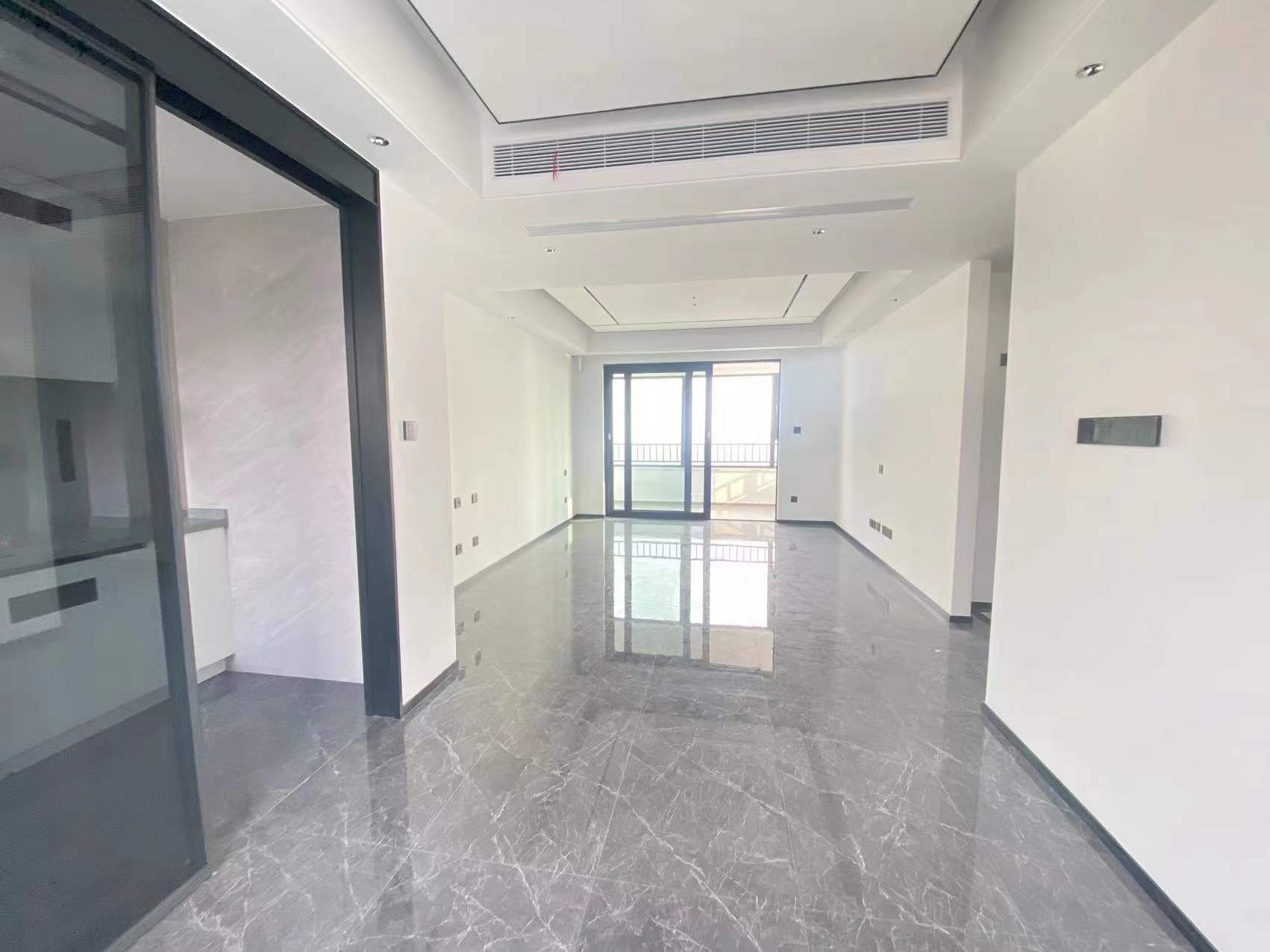 滨江玺 4室2厅2卫 143.76m&sup2;