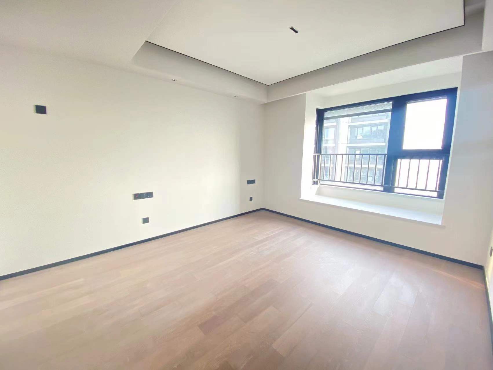 滨江玺 4室2厅2卫 143.76m&sup2;