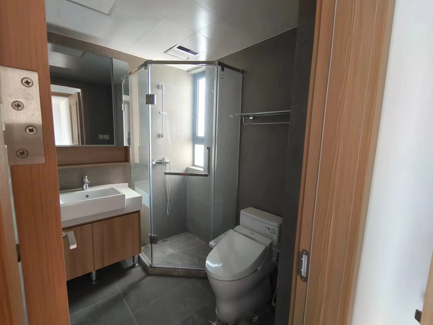 雍华府 3室2厅1卫 114m&sup2;