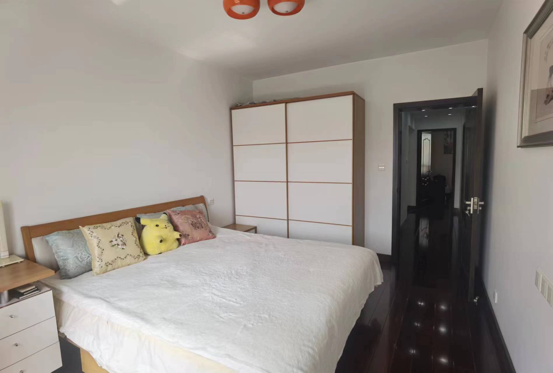 天地华庭 3室2厅2卫 159.46m&sup2;