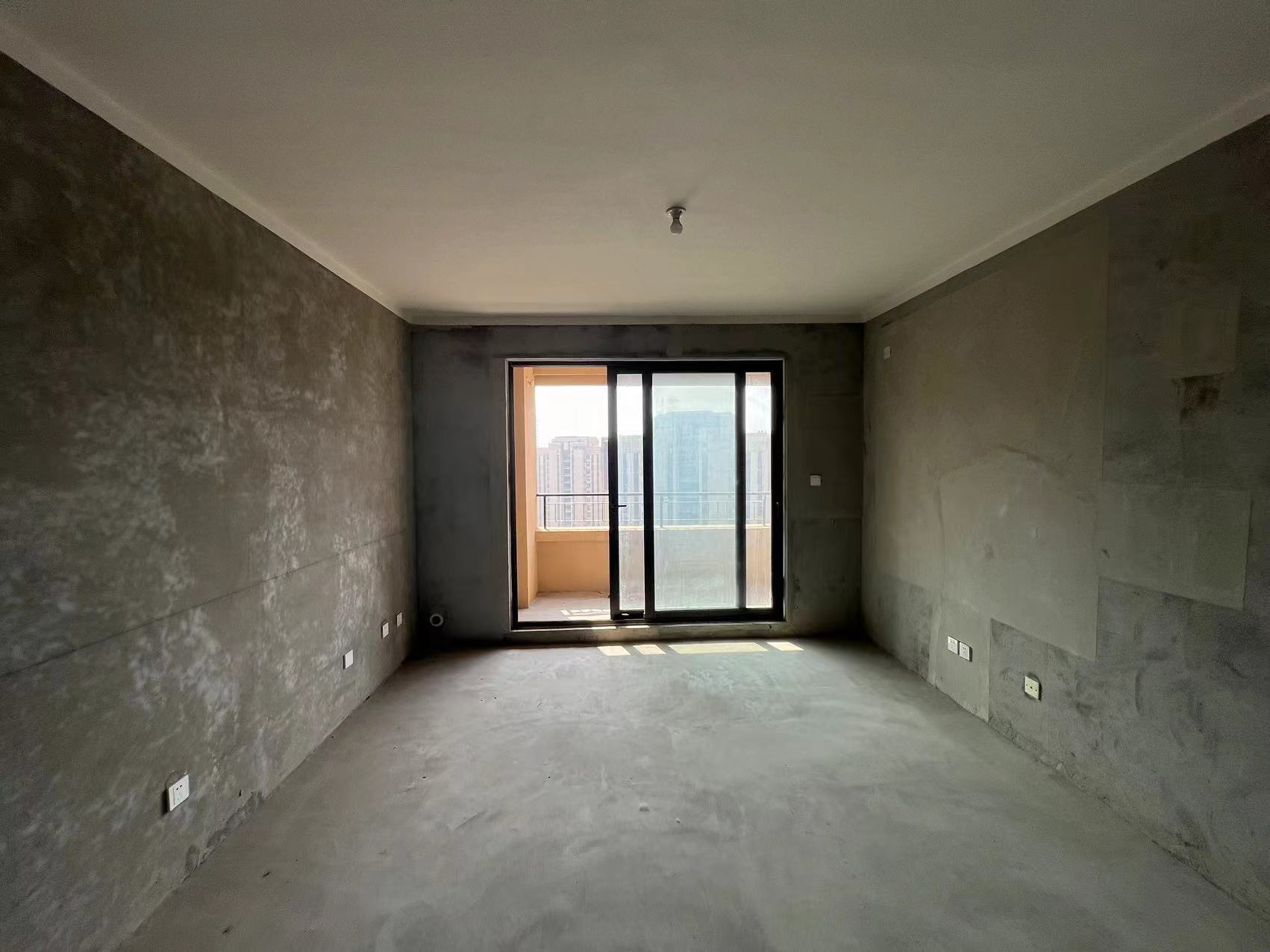 保利香槟国际 4室2厅2卫 143.35m²