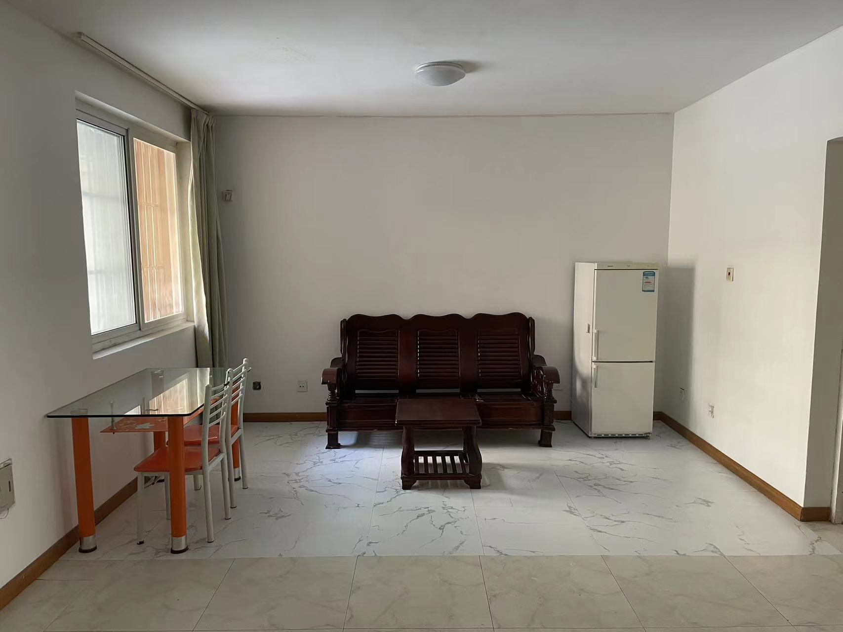 江海佳苑 2室2厅1卫 95m&sup2;