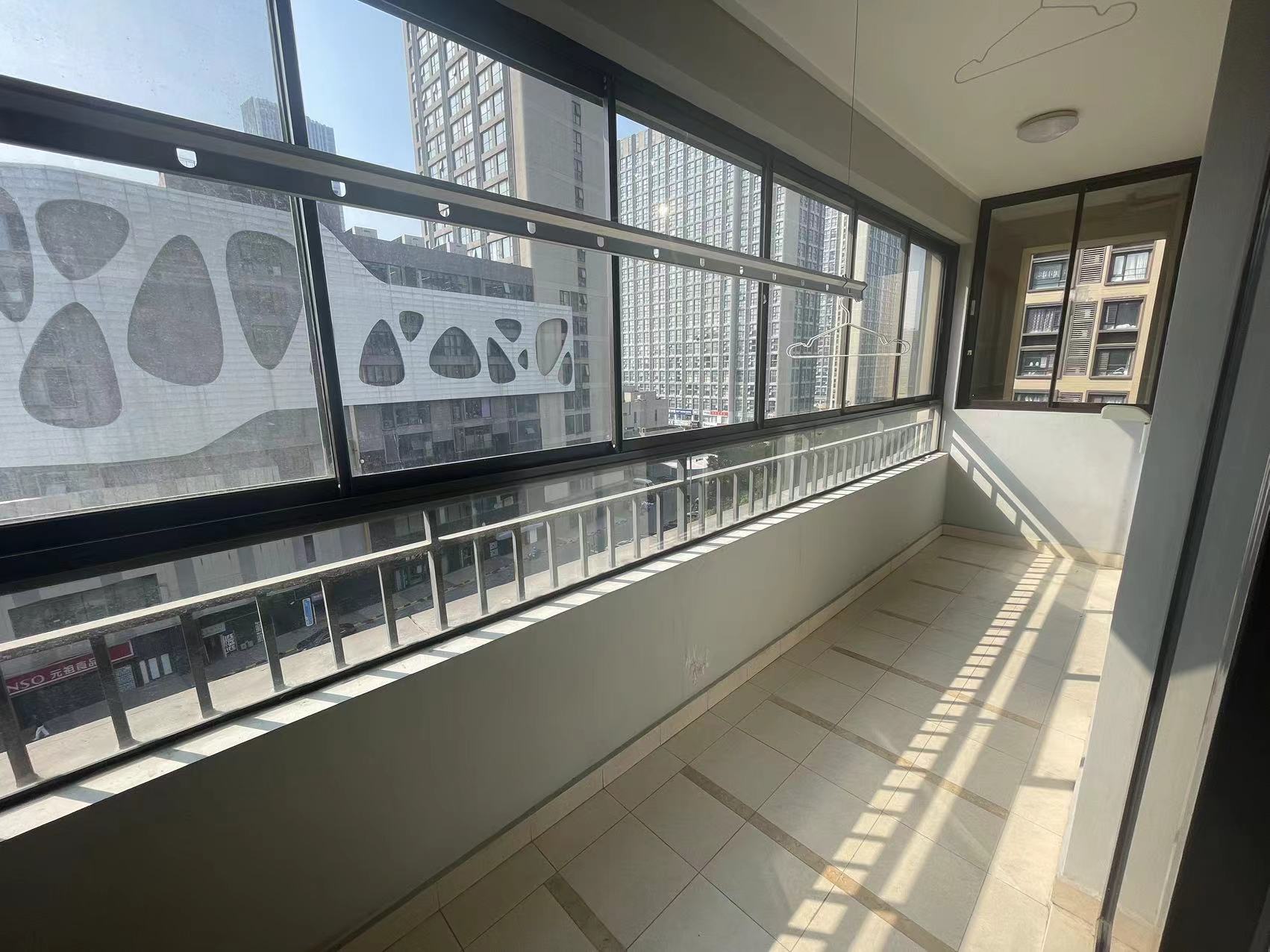 万科金域蓝湾 3室2厅2卫 129.40m&sup2;