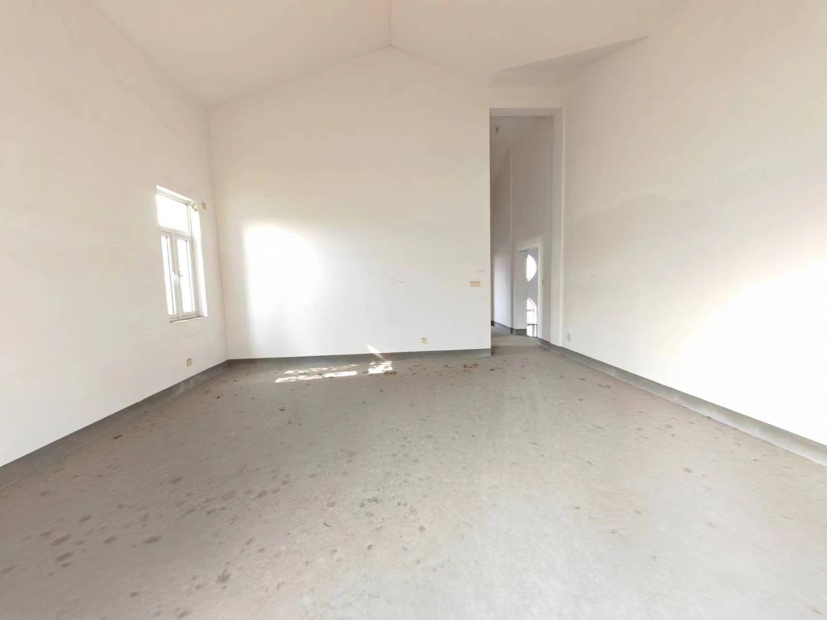 优山美地花园南区 5室2厅3卫 555.69m&sup2;