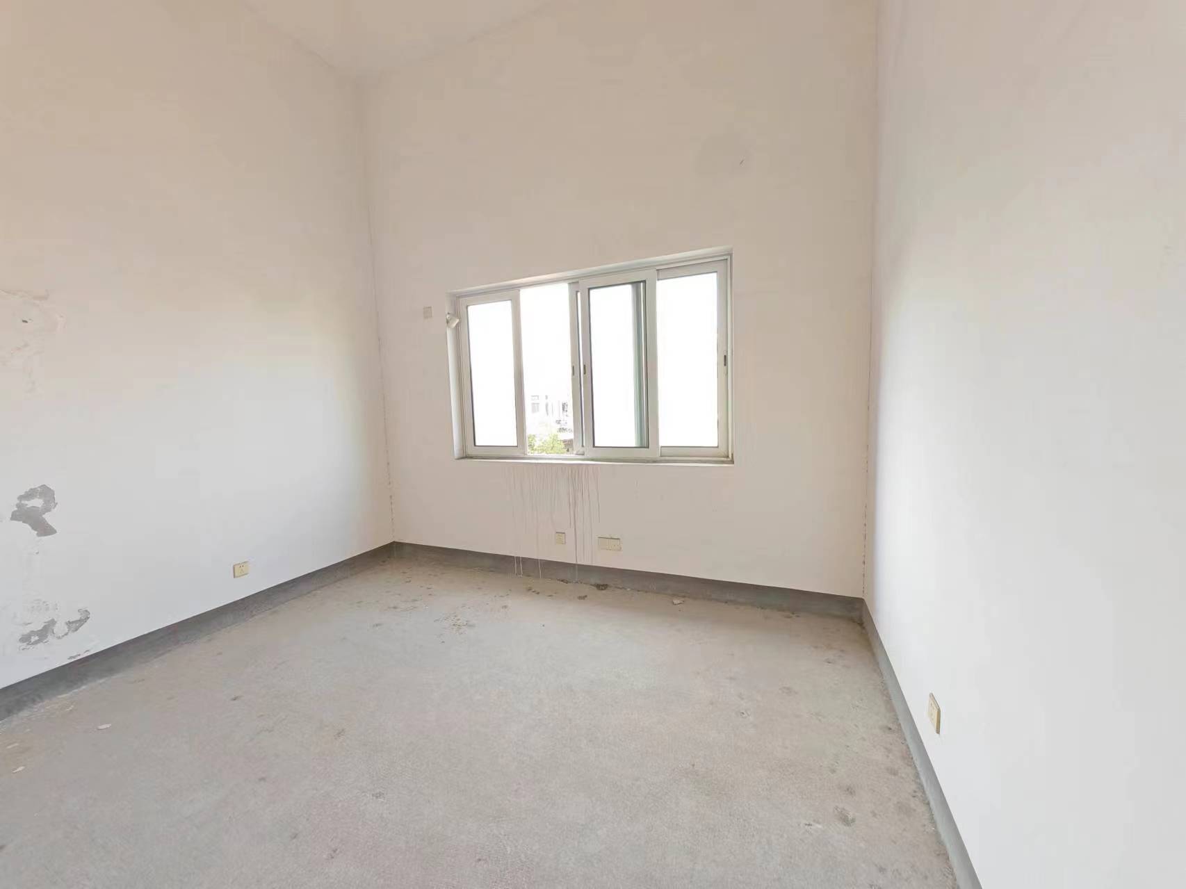 优山美地花园南区 5室2厅3卫 555.69m&sup2;