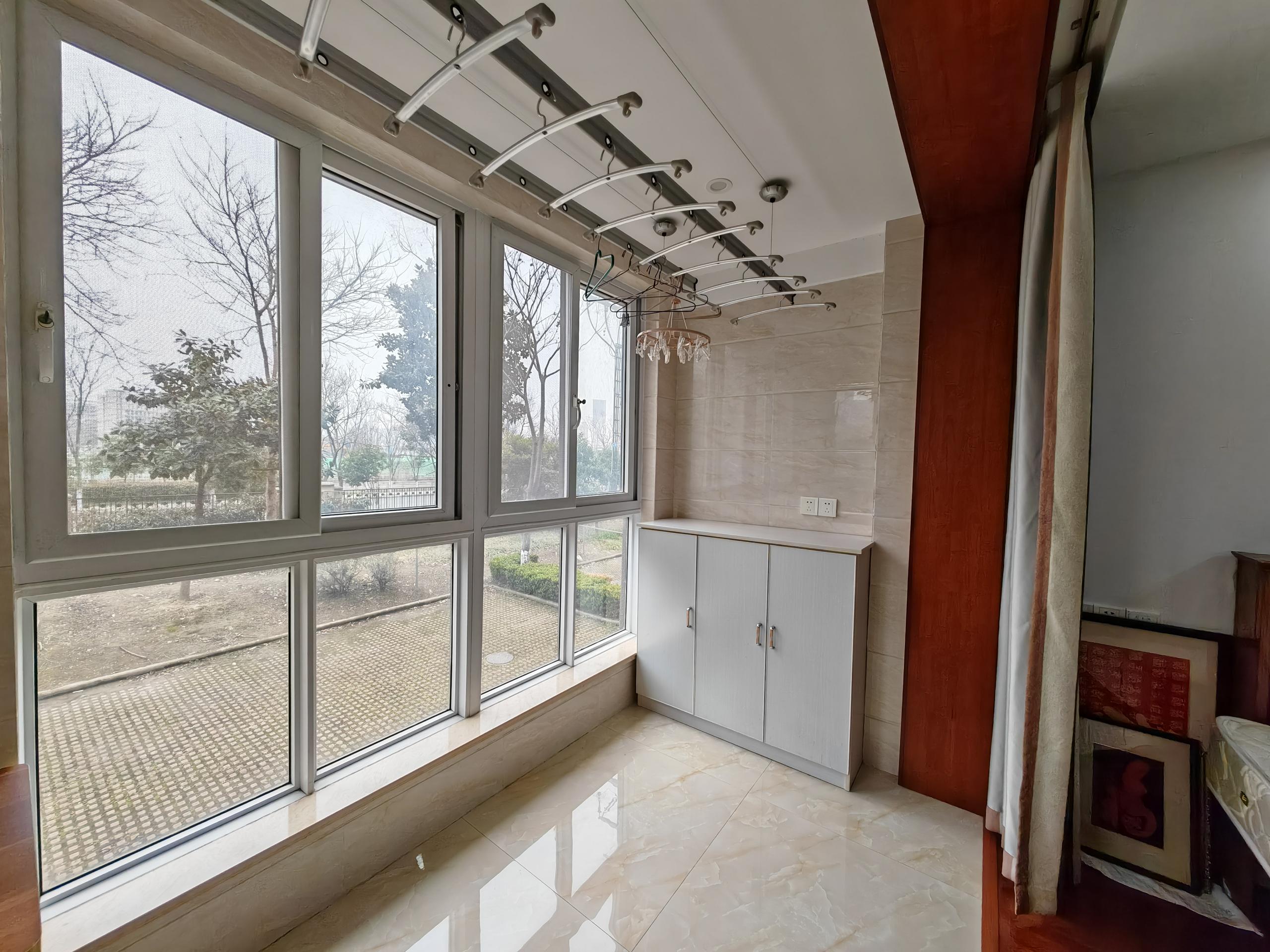 三里墩花苑四期 2室1厅1卫 78m&sup2;