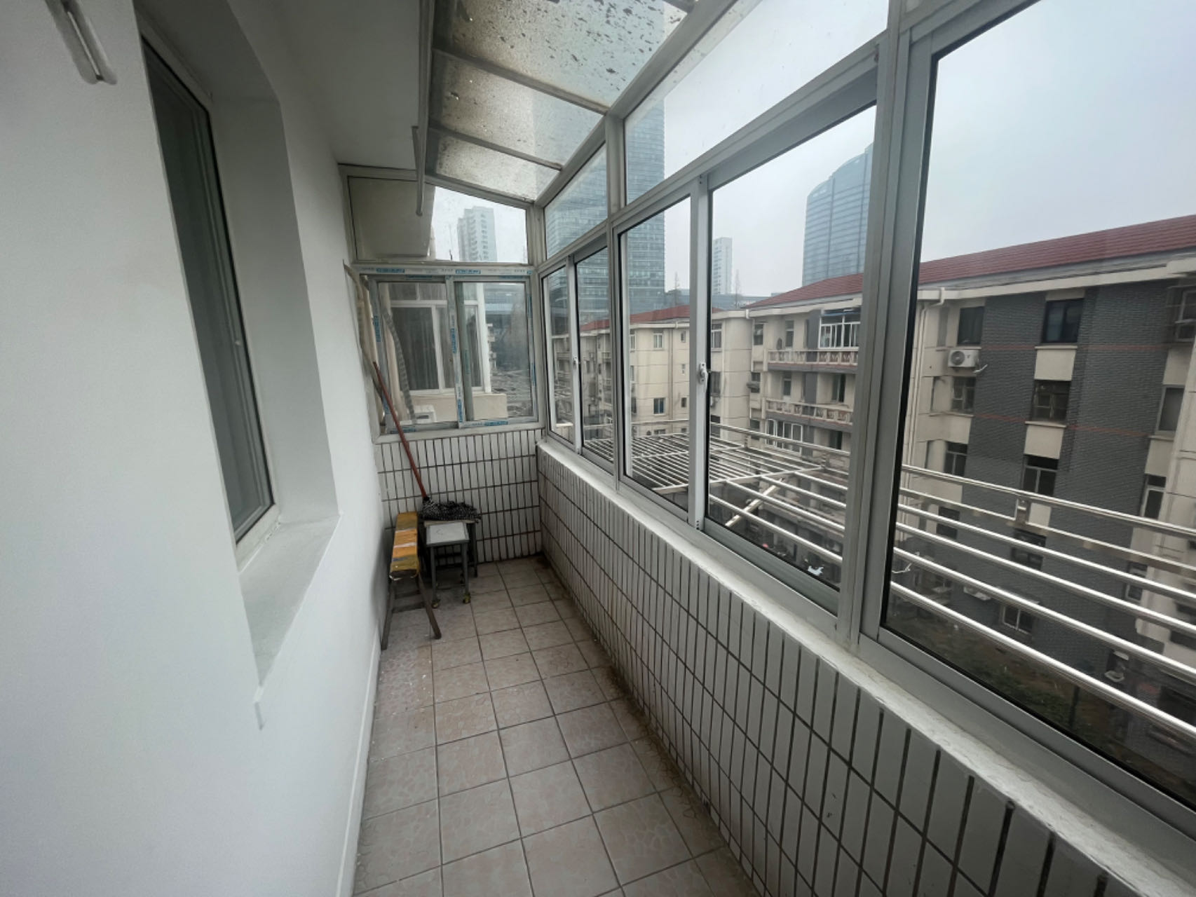 易家桥新村 2室1厅1卫 59.8m&sup2;