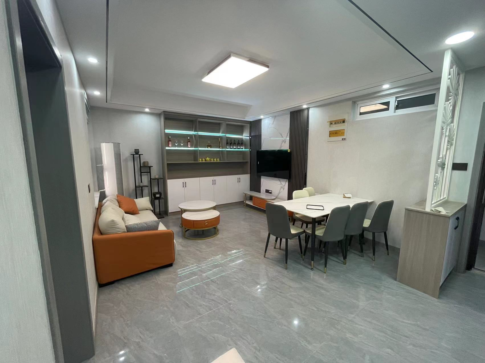 金韵华庭 2室2厅1卫 84m²