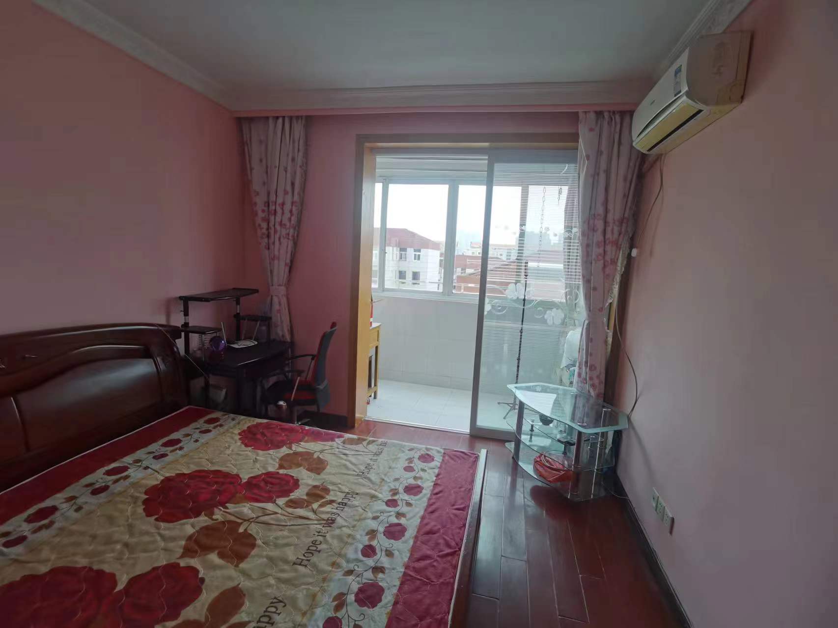 光明东村三期 1室1厅1卫 45.95m&sup2;