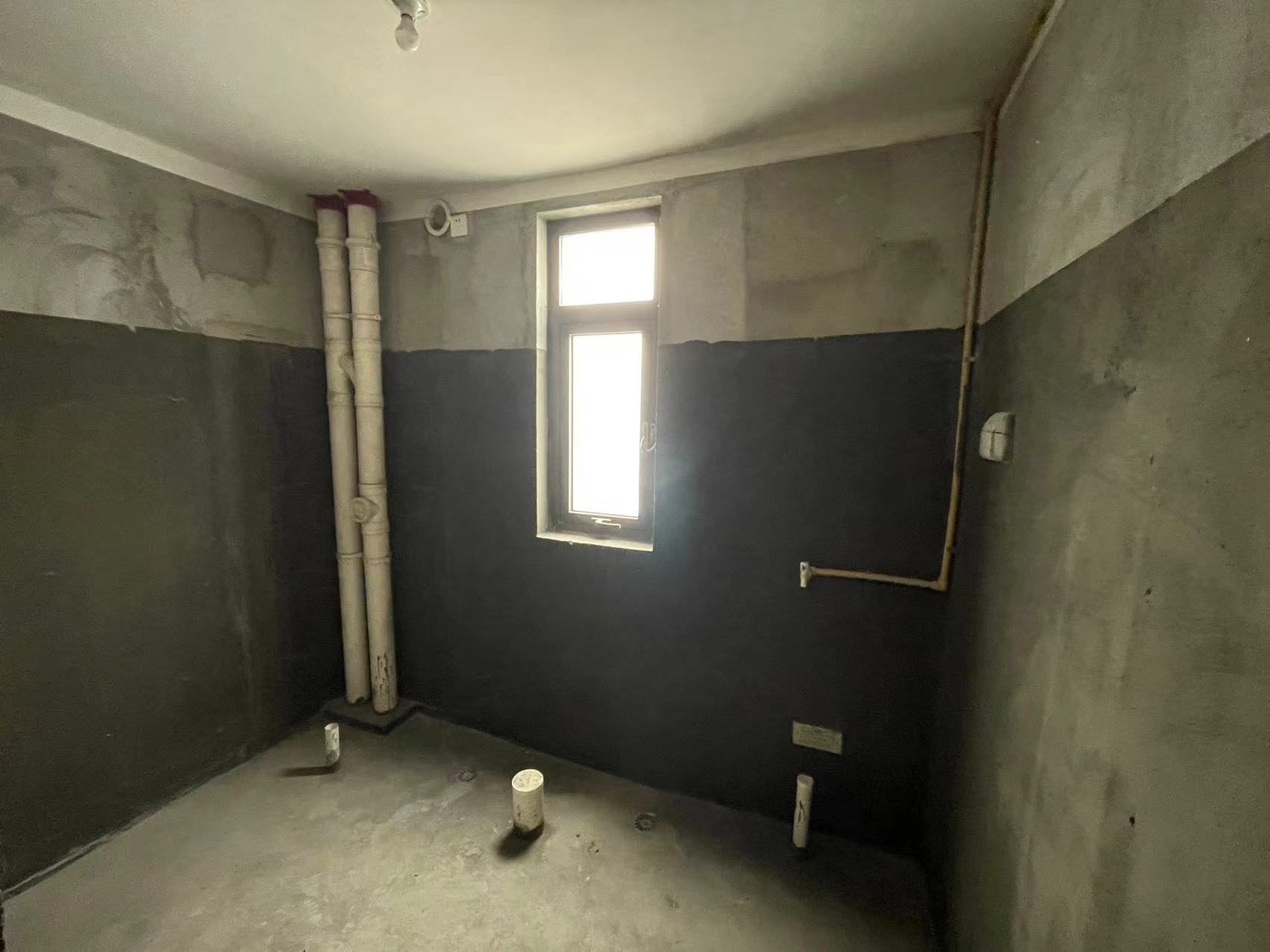 华强城 4室2厅2卫 158m&sup2;